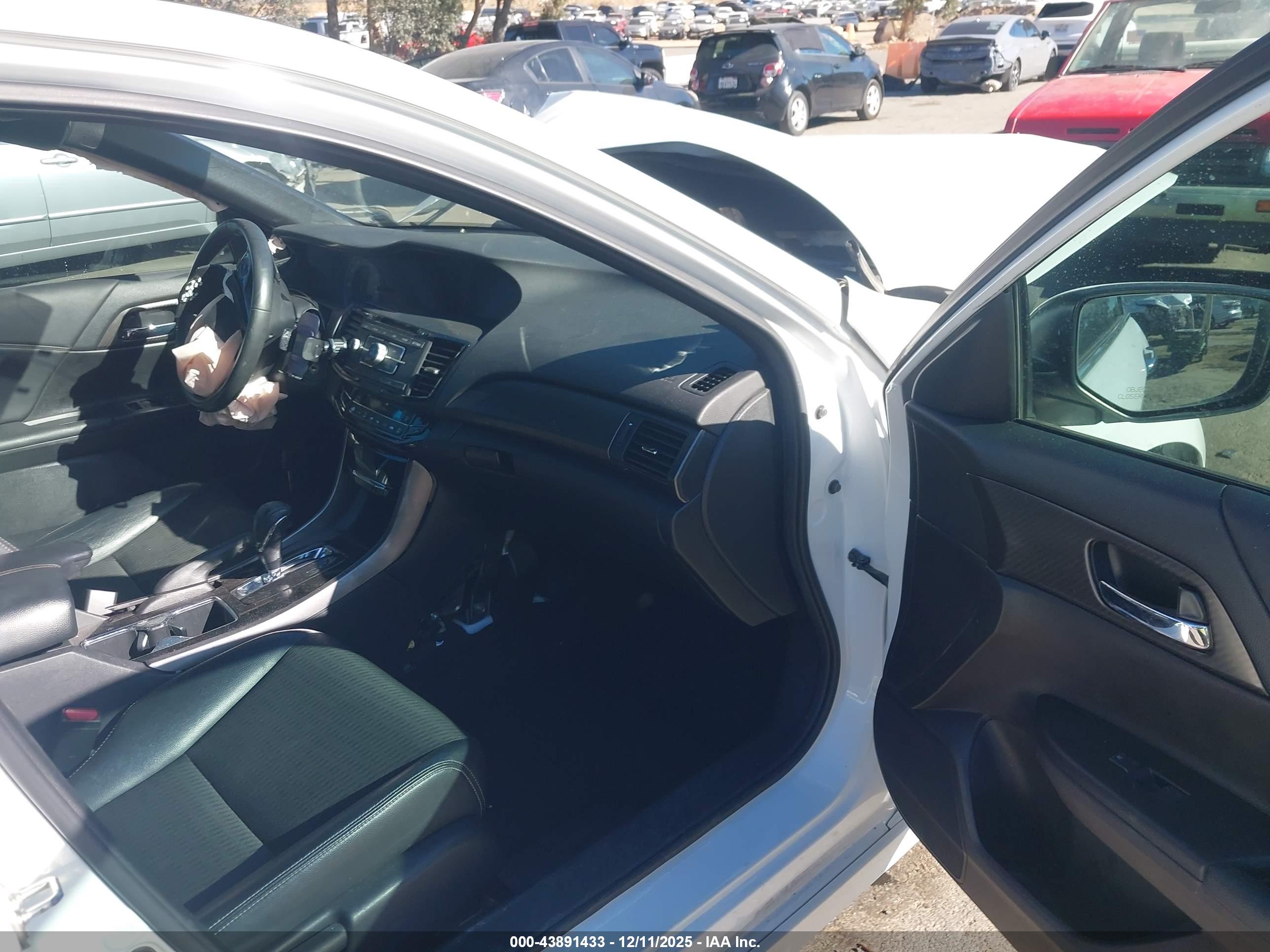 HONDA ACCORD image 5