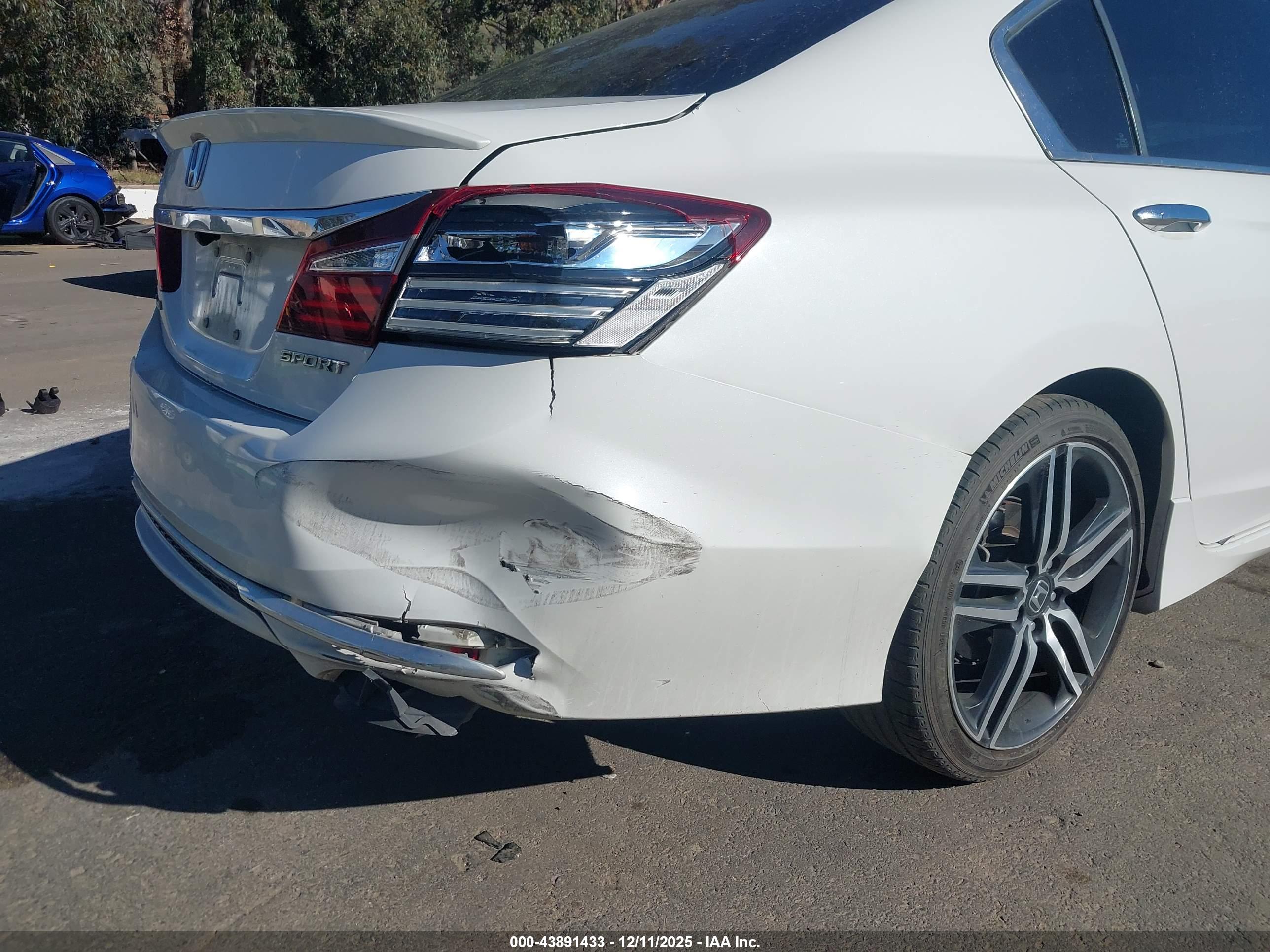 HONDA ACCORD image 6