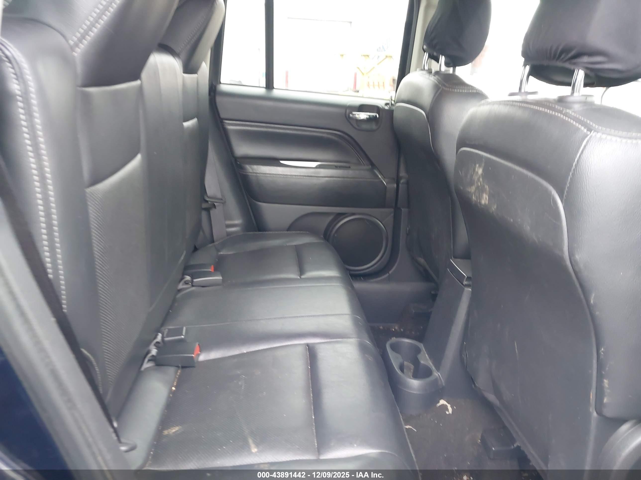 JEEP COMPASS image 8