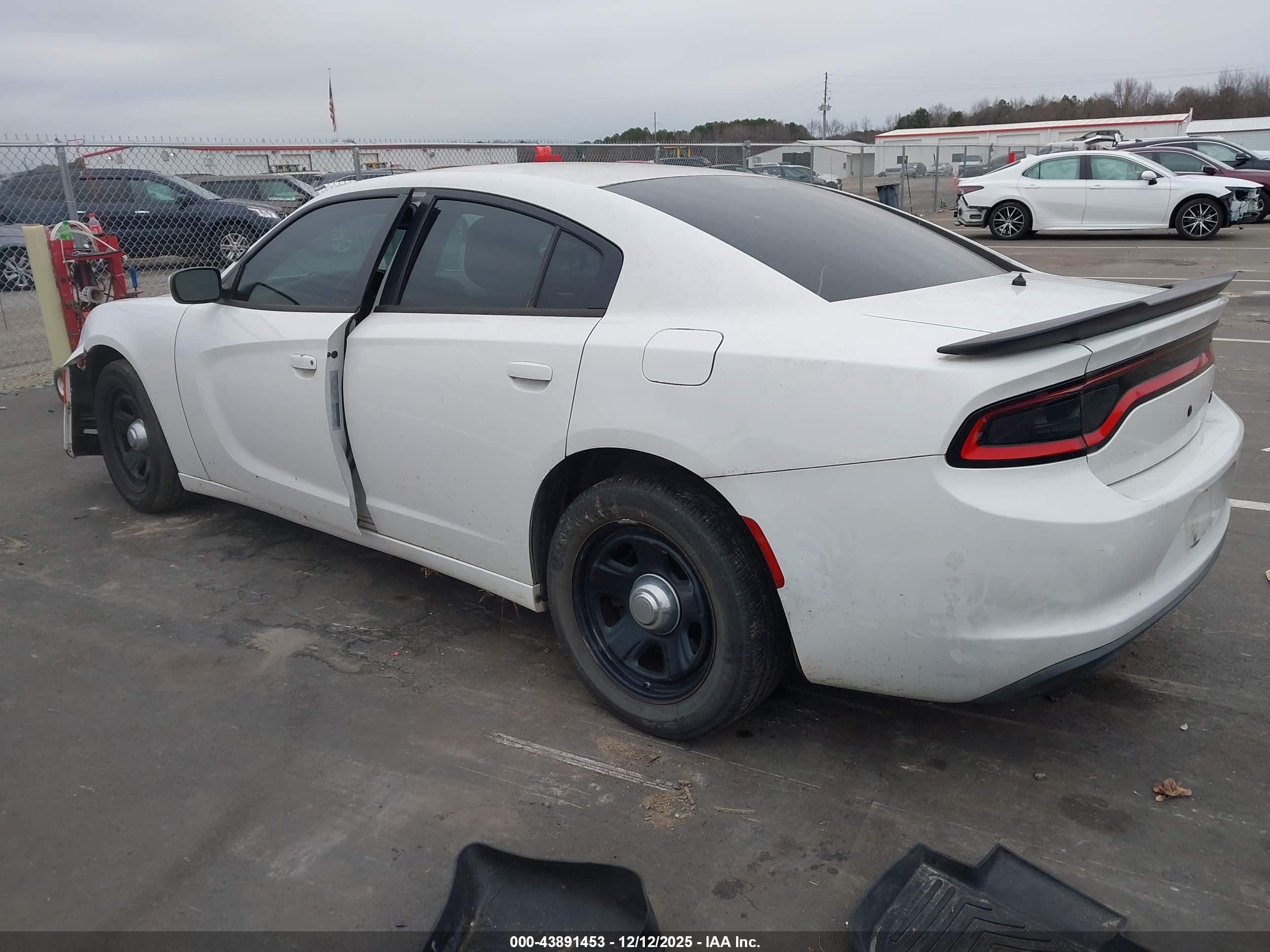DODGE CHARGER image 3