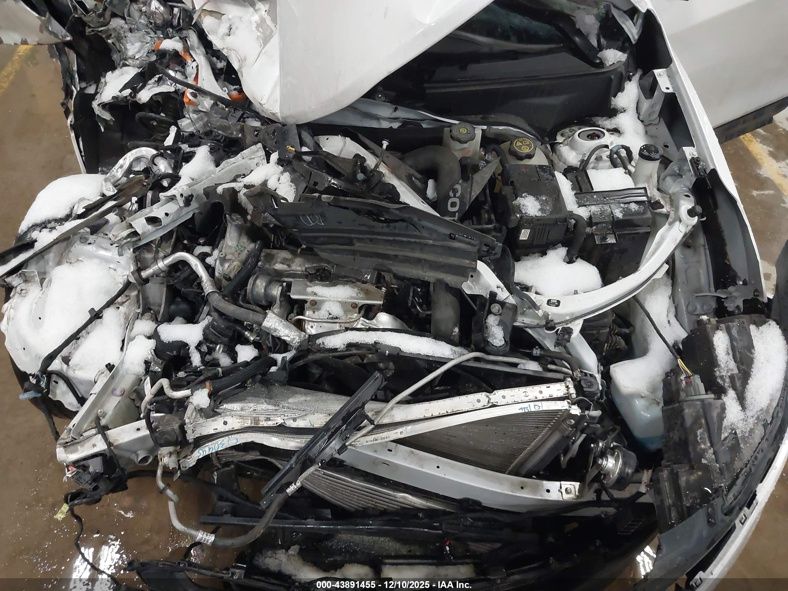 CHEVROLET EQUINOX image 10