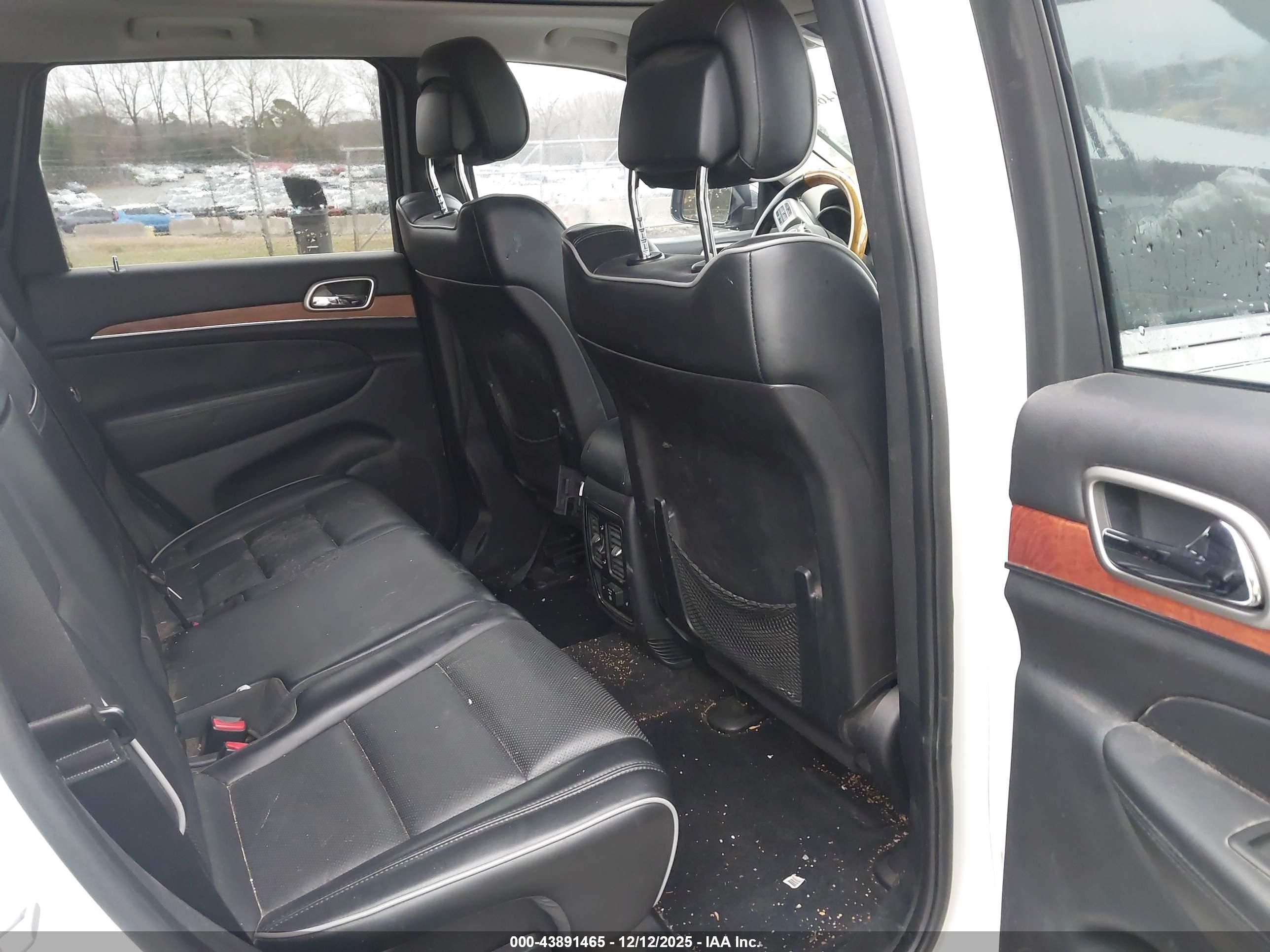 JEEP GRAND image 8