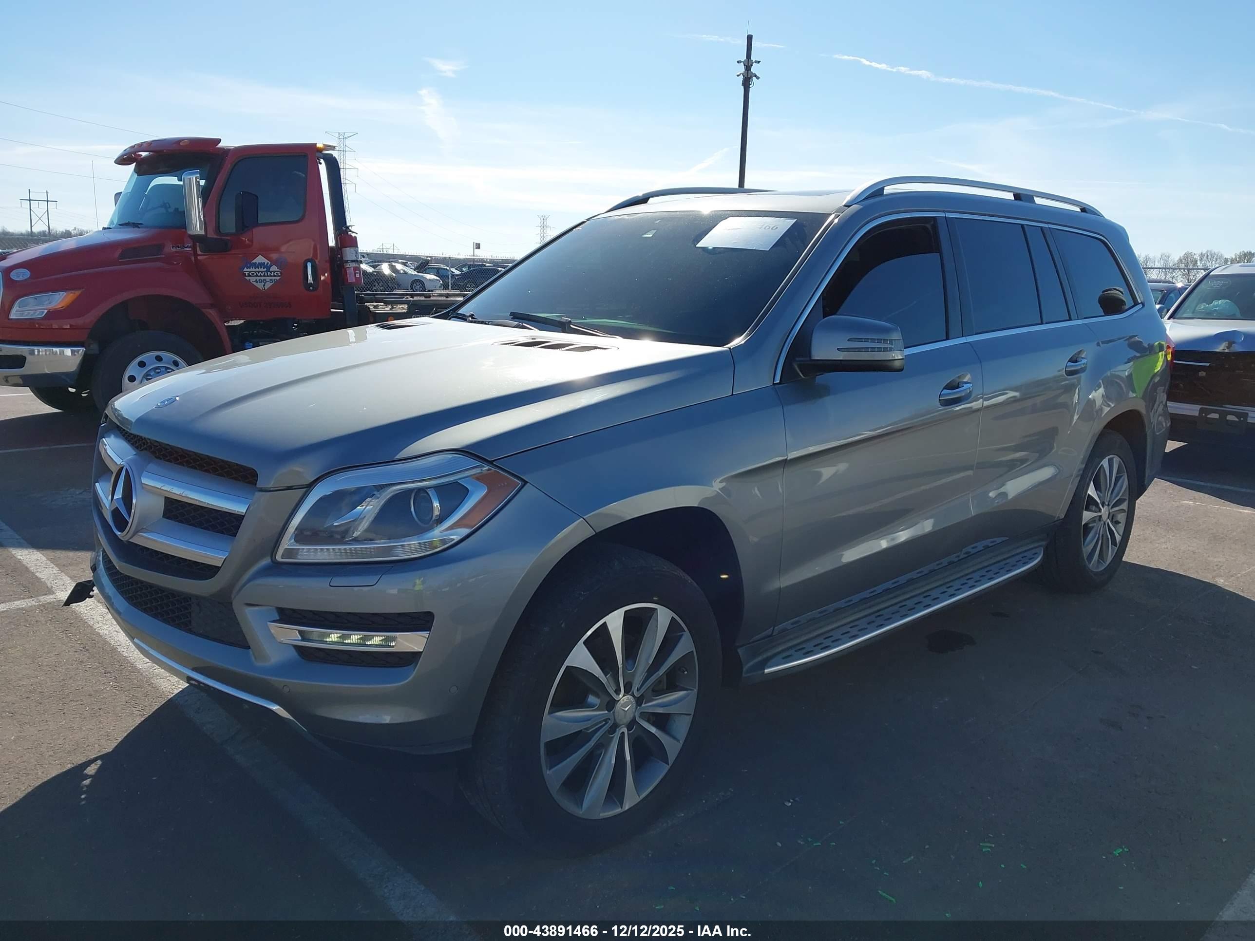 MERCEDES-BENZ GL image 2