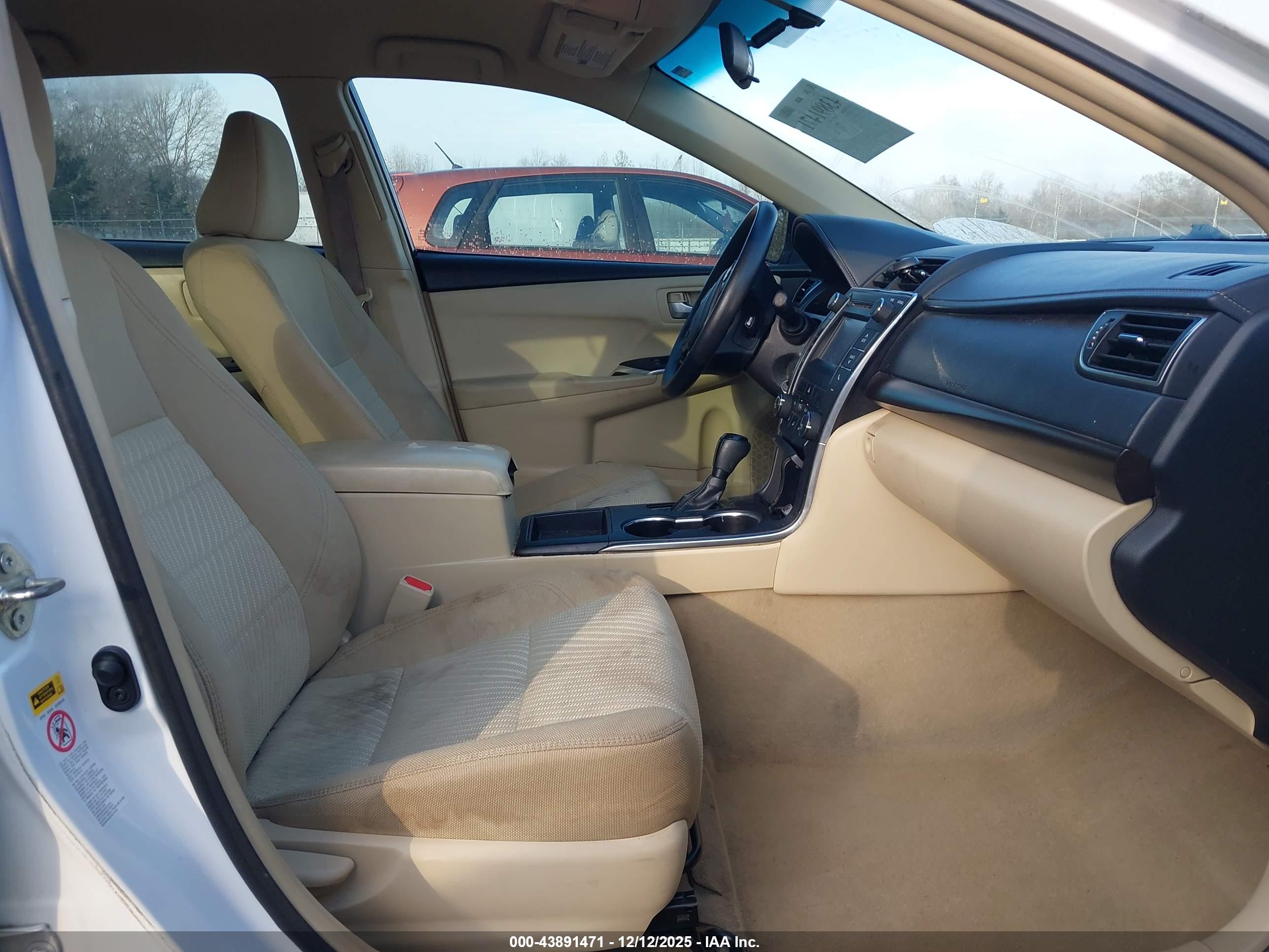 TOYOTA CAMRY image 5