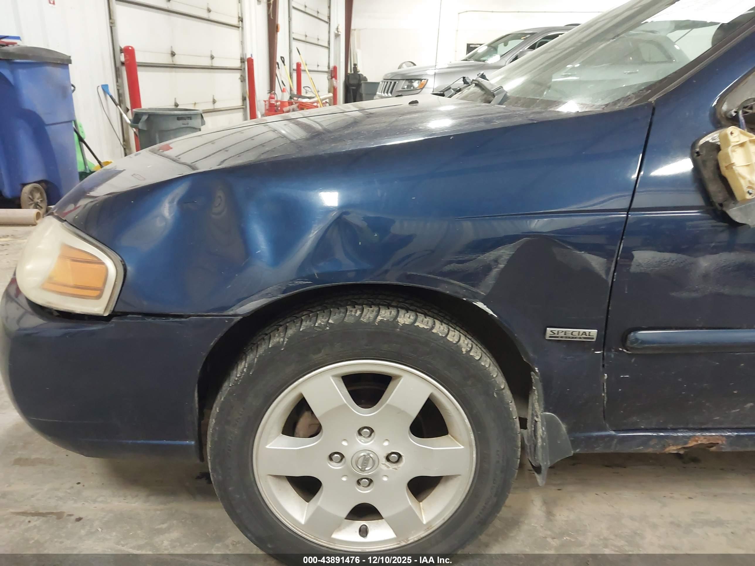 NISSAN SENTRA image 6
