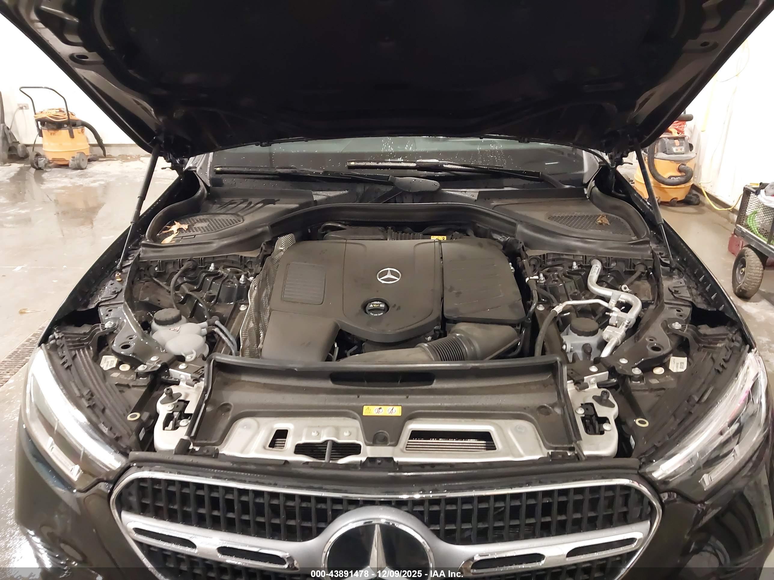 MERCEDES-BENZ GLC image 10