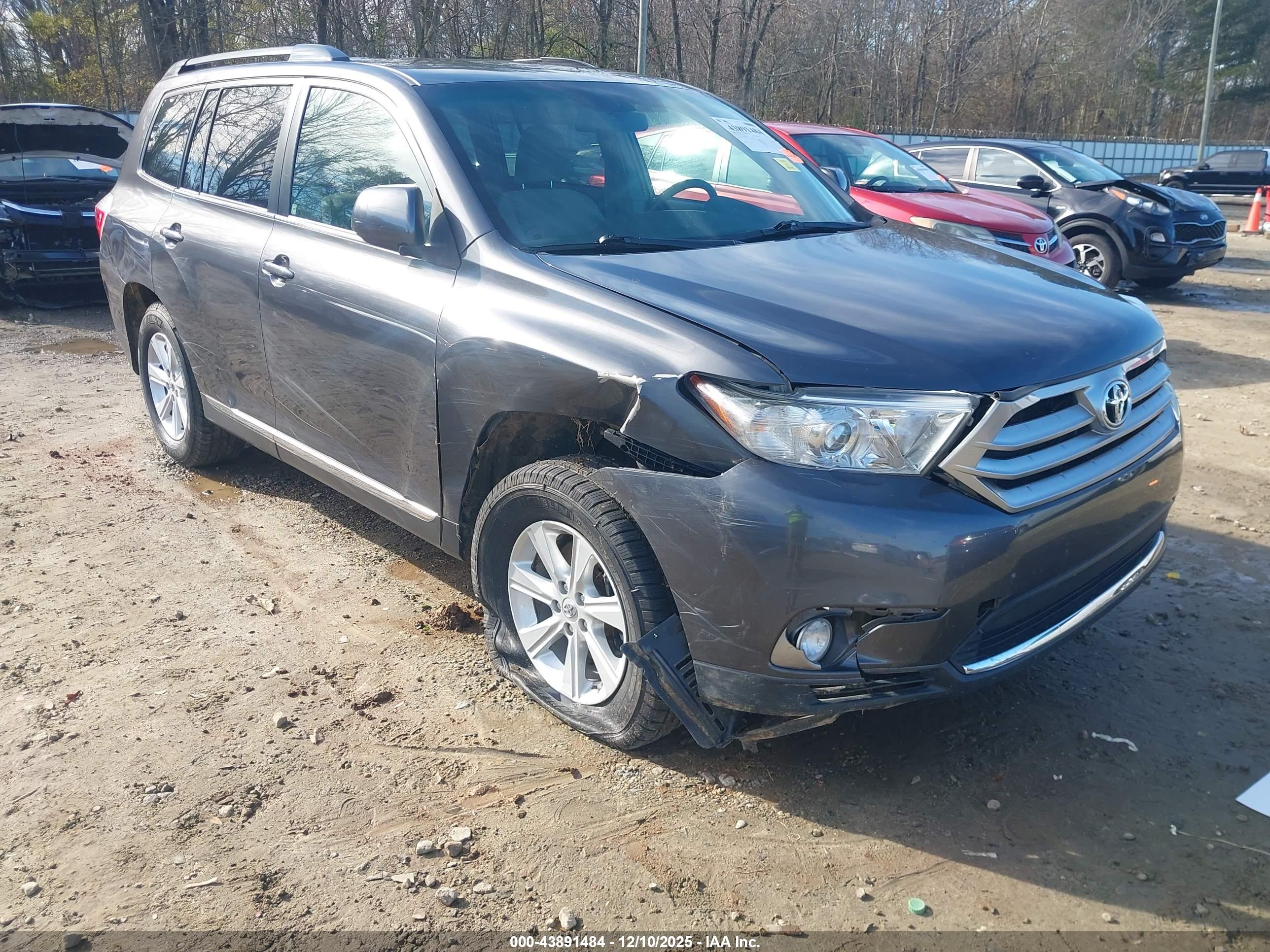 TOYOTA HIGHLANDER image 6