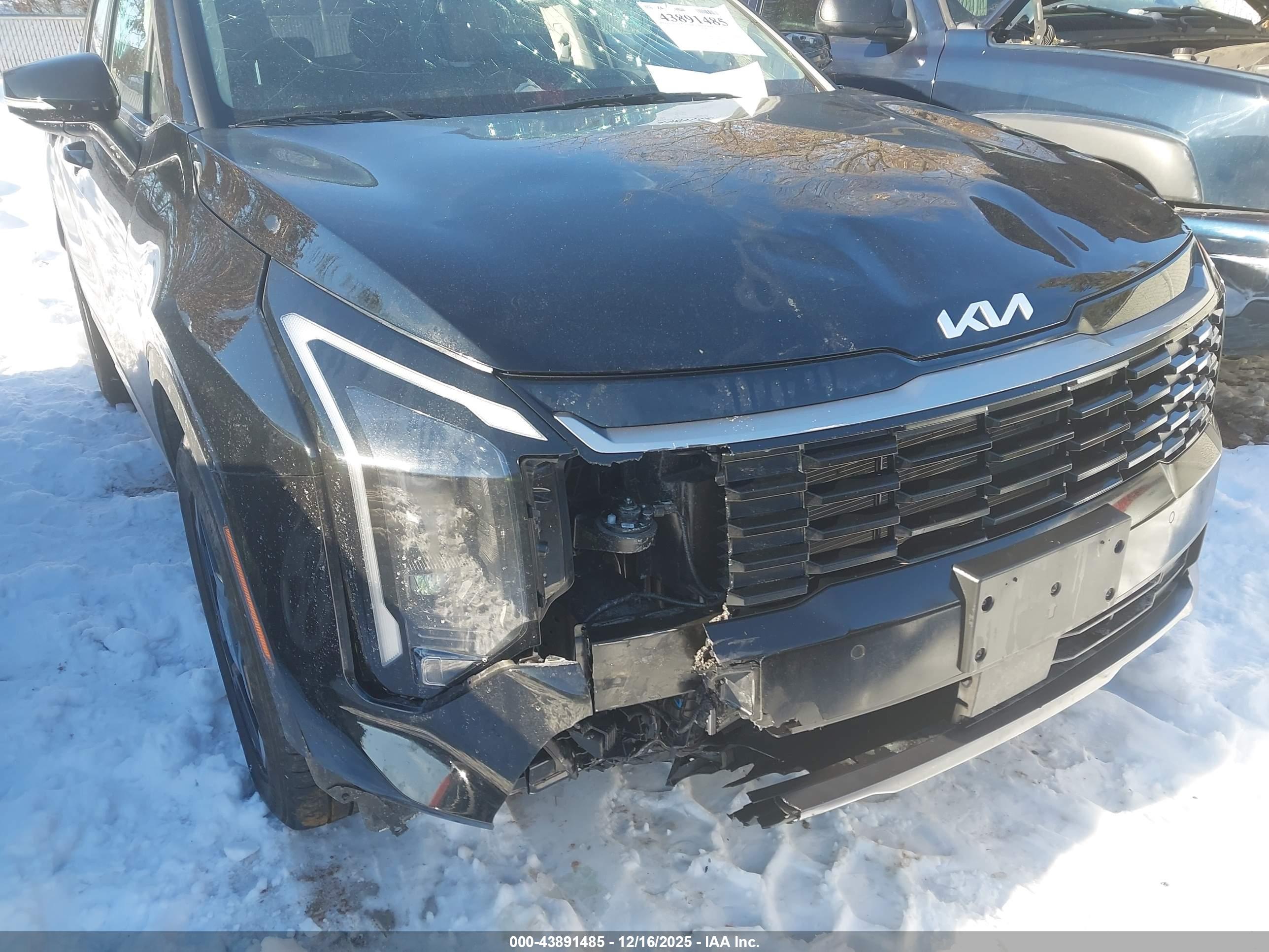 KIA SPORTAGE image 6