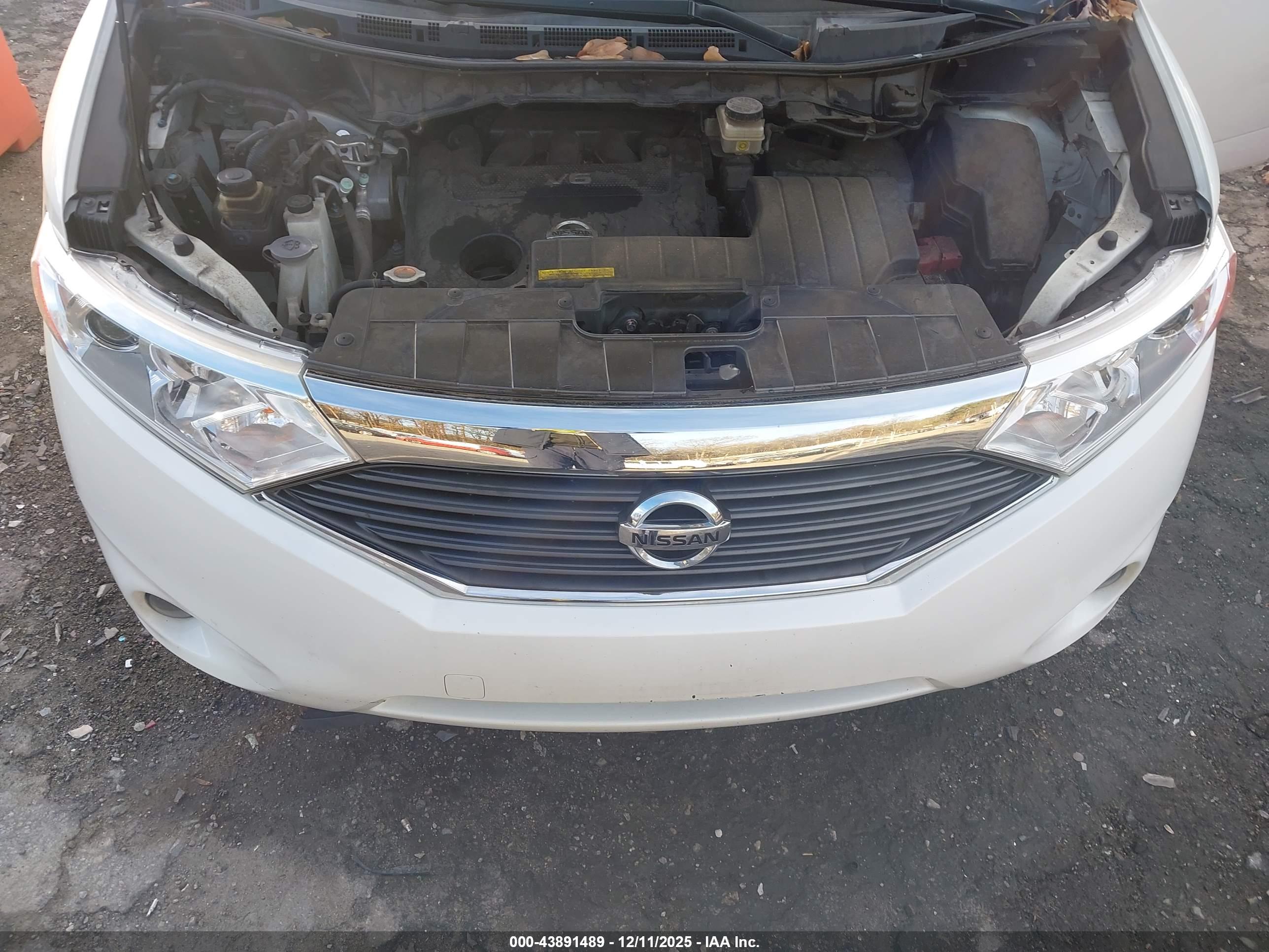 NISSAN QUEST image 10