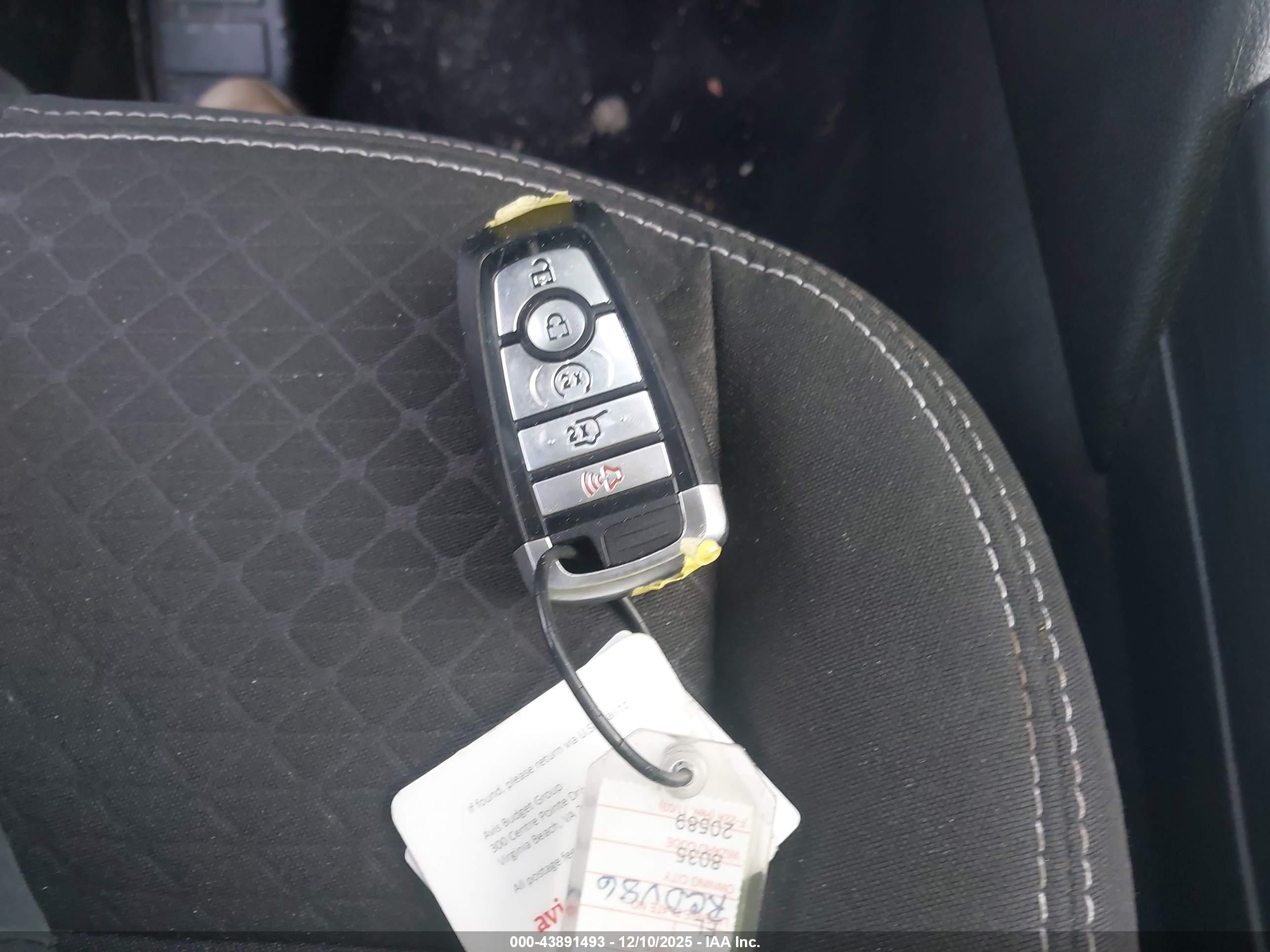 FORD ESCAPE image 11