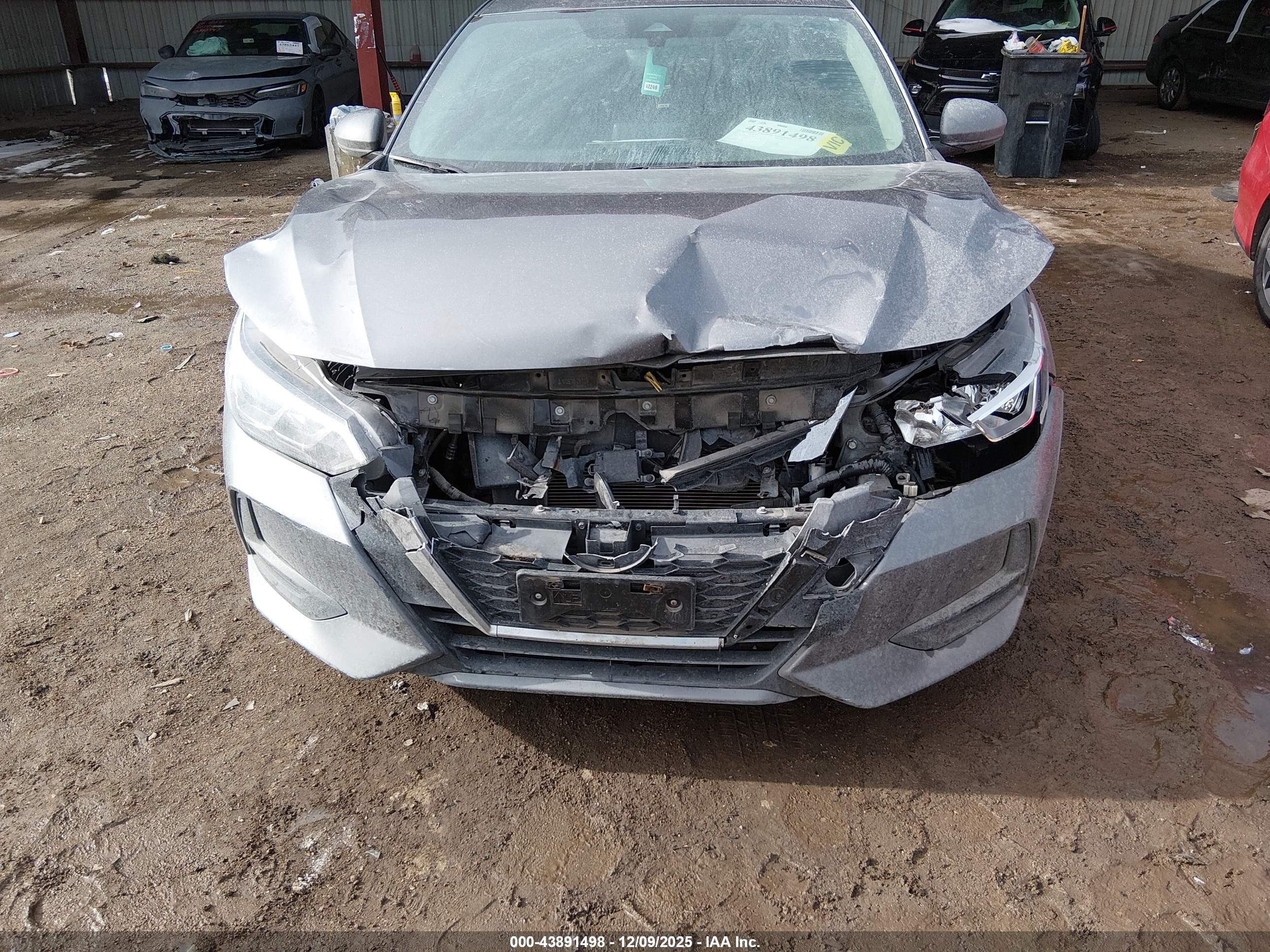 NISSAN SENTRA image 6