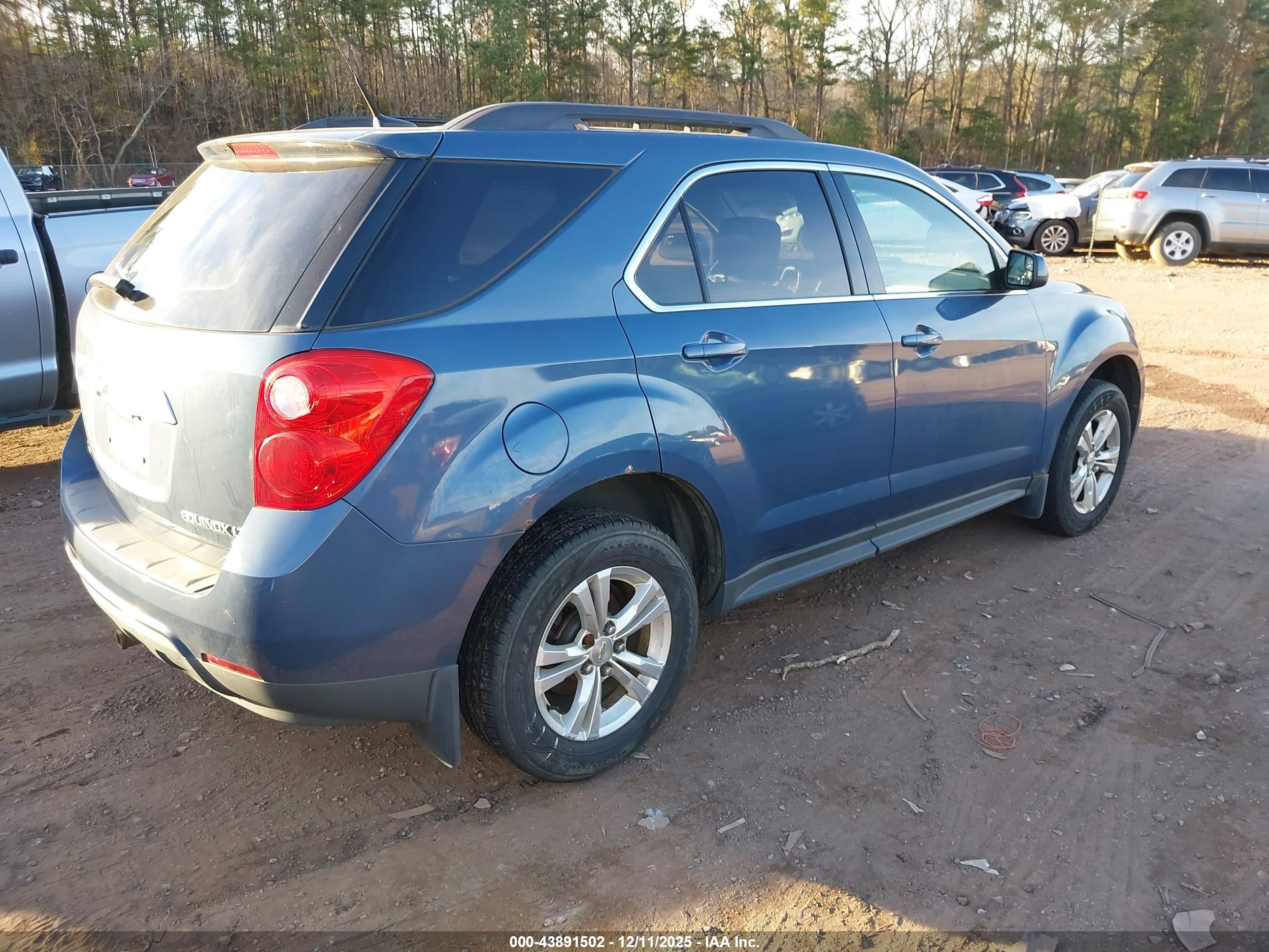 CHEVROLET EQUINOX image 4