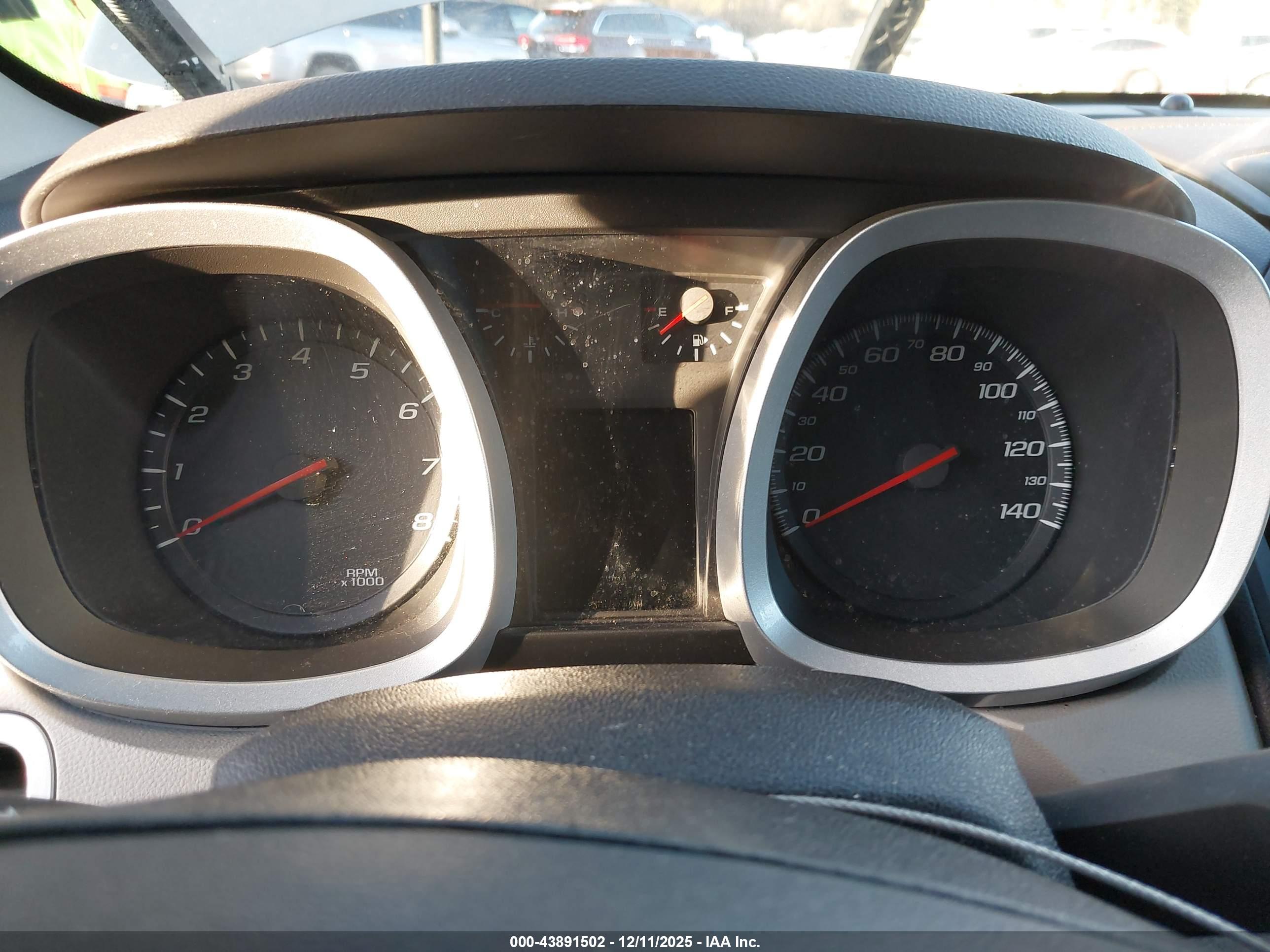 CHEVROLET EQUINOX image 7