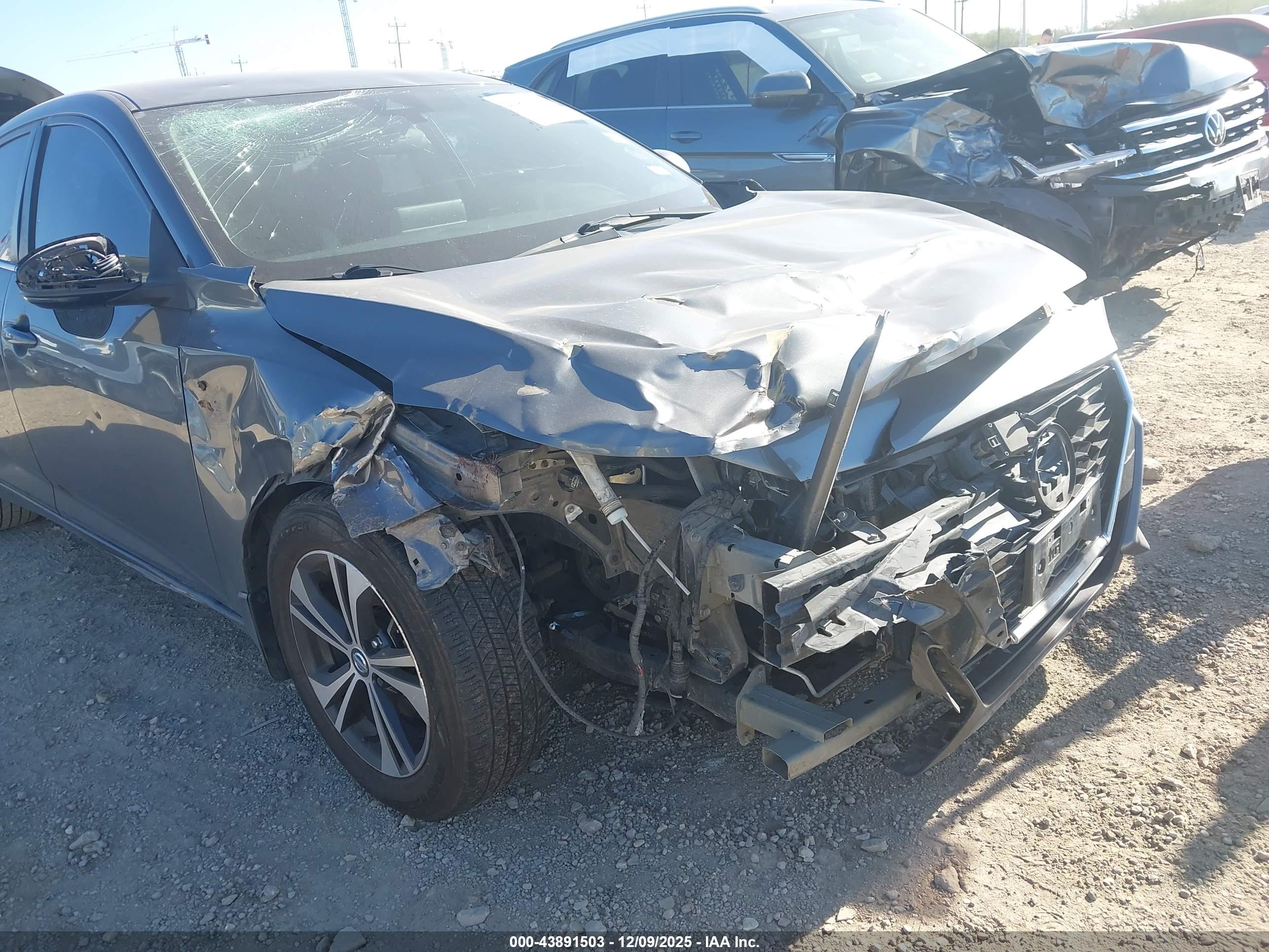 NISSAN SENTRA image 6