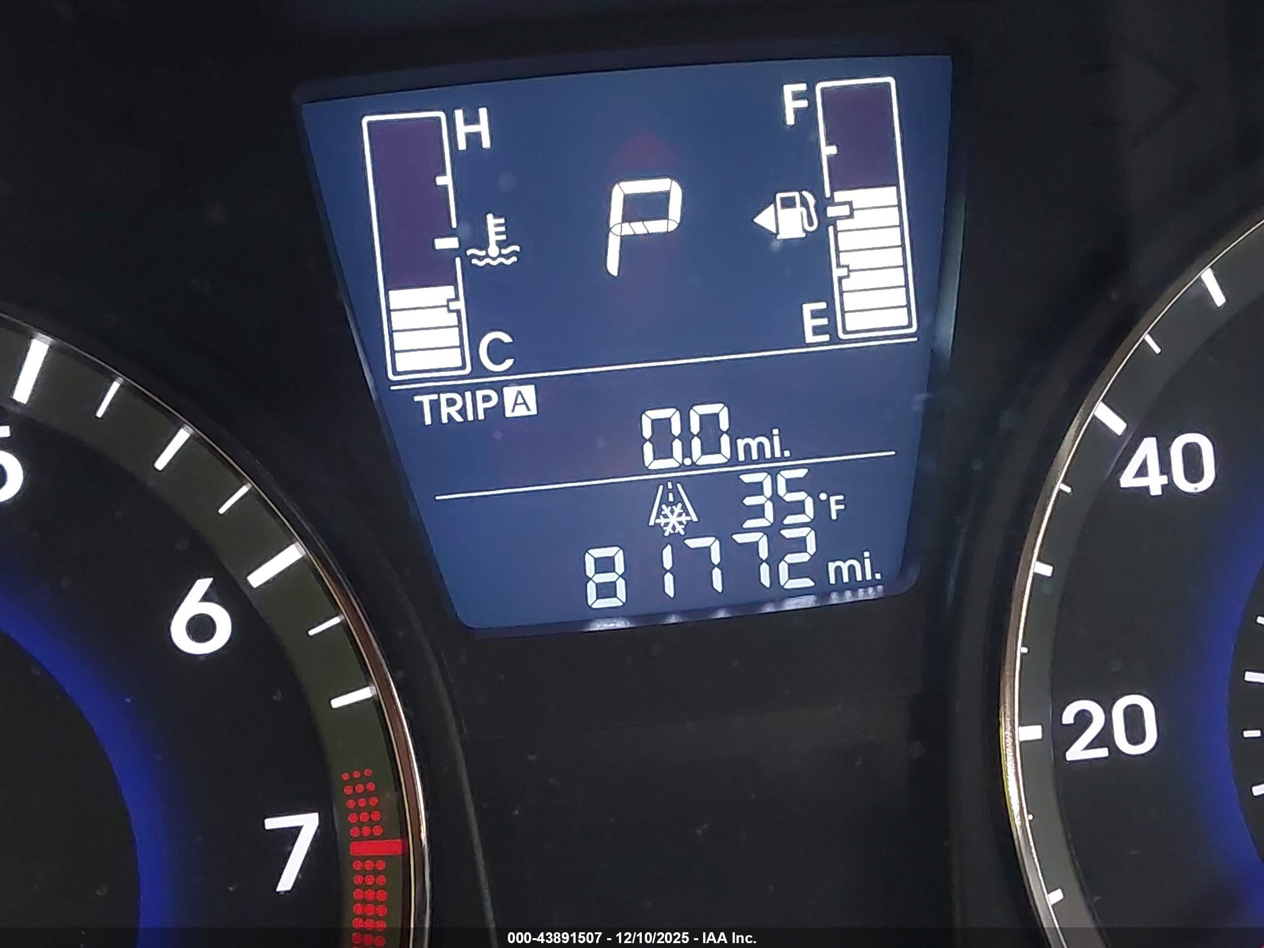 HYUNDAI ACCENT image 7