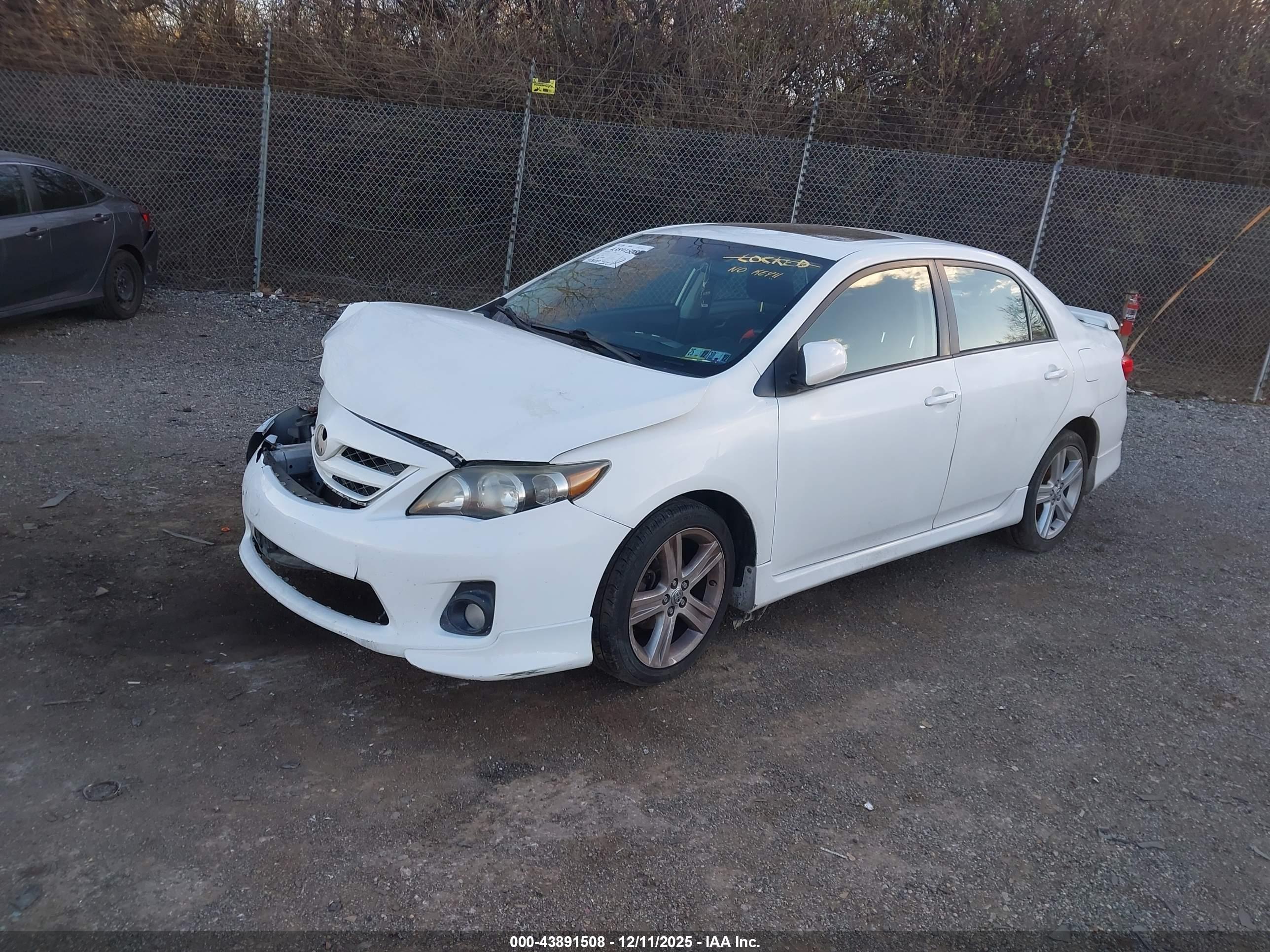 TOYOTA COROLLA image 2