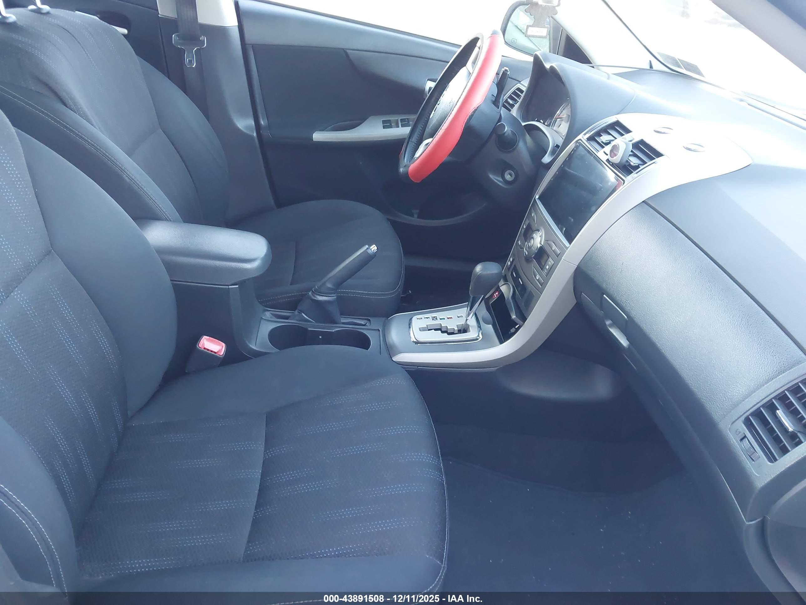 TOYOTA COROLLA image 5