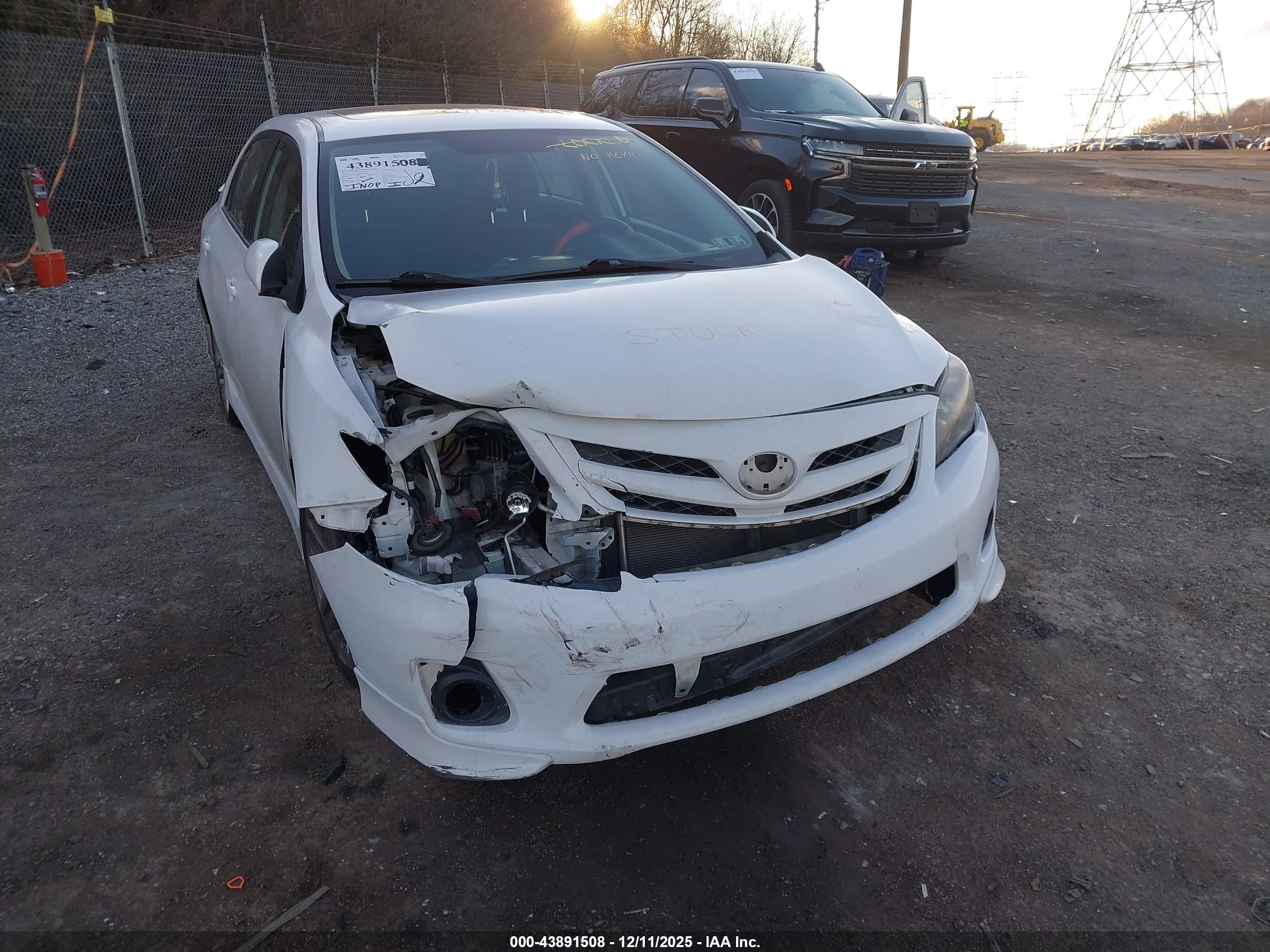 TOYOTA COROLLA image 6