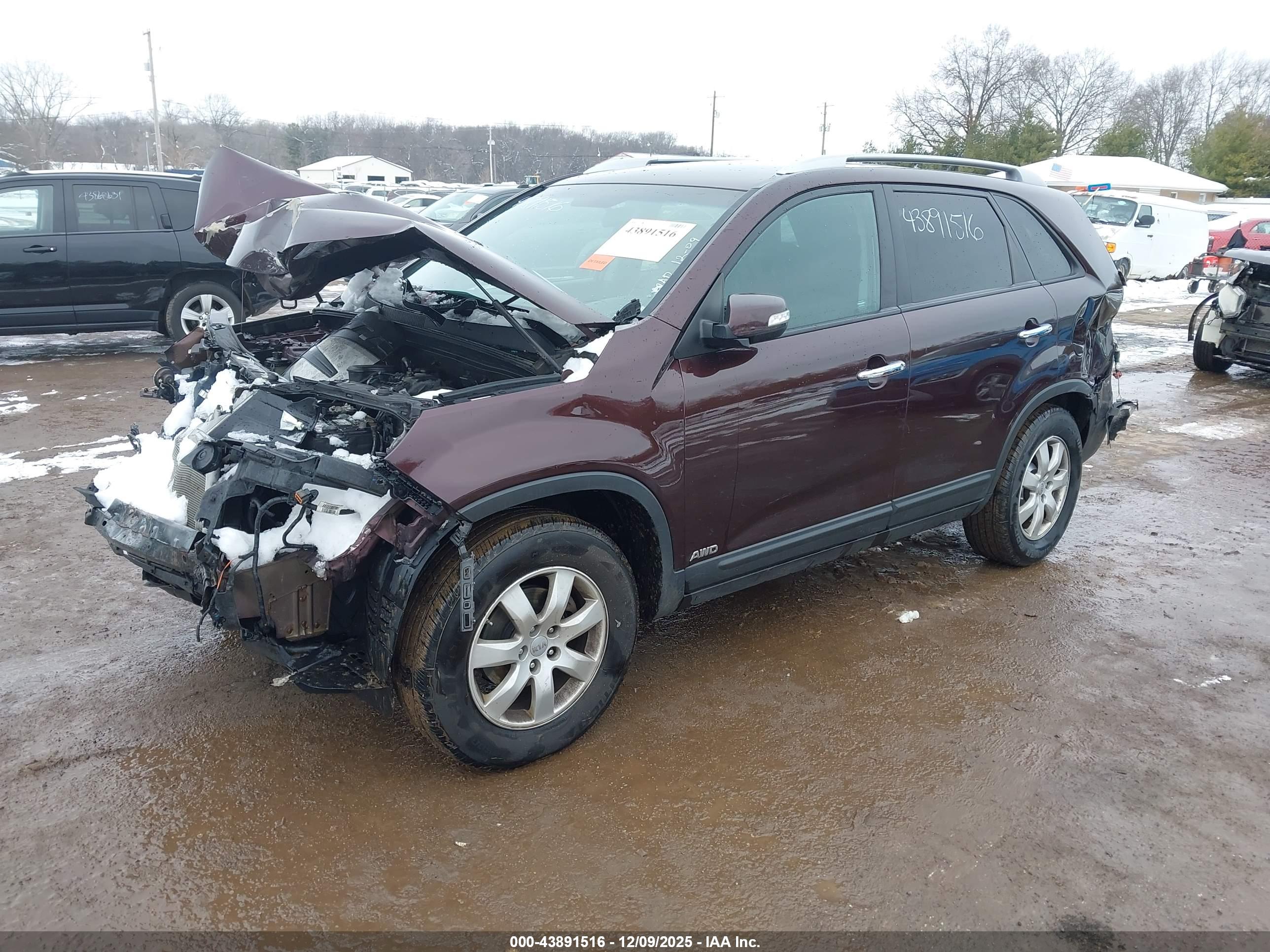 KIA SORENTO image 2