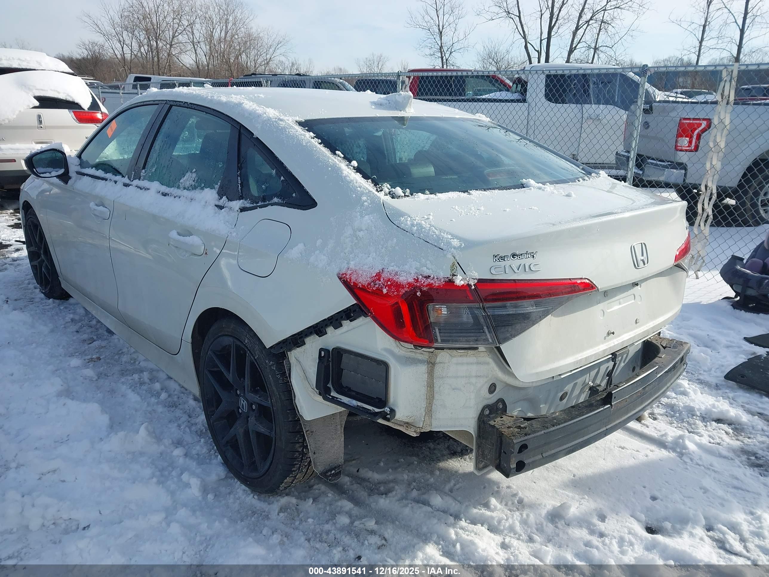 HONDA CIVIC image 3