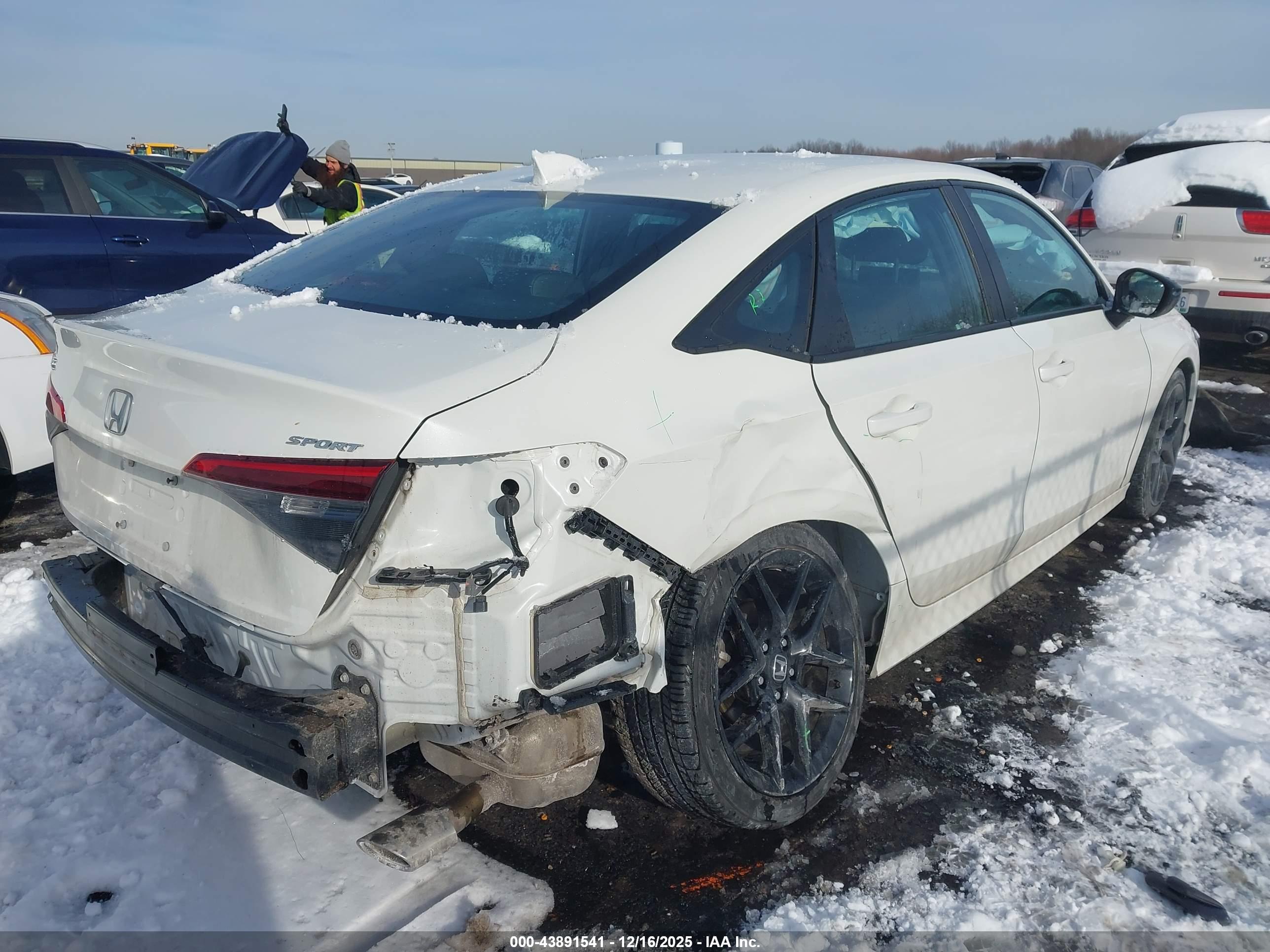 HONDA CIVIC image 4