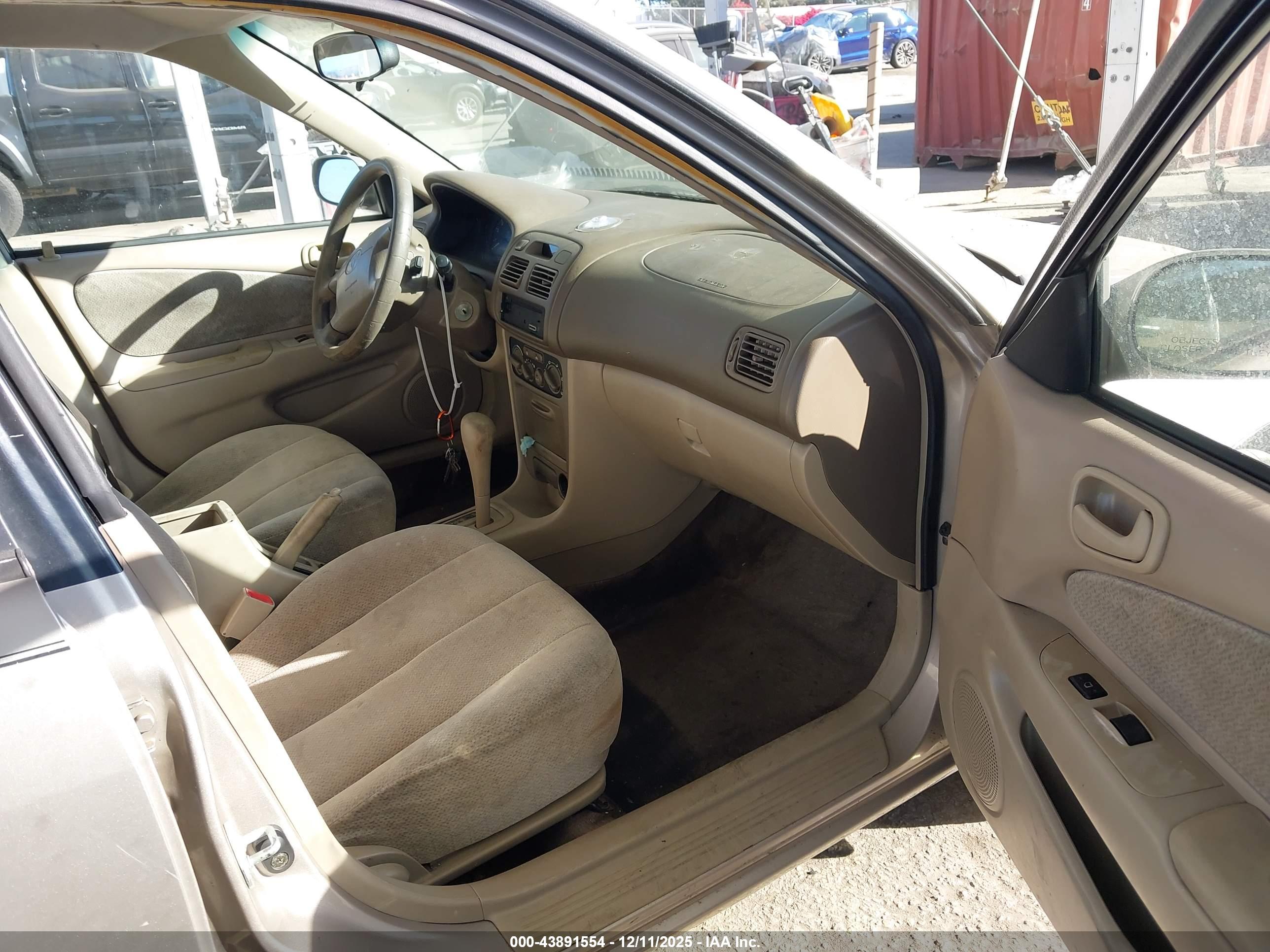 TOYOTA COROLLA image 5