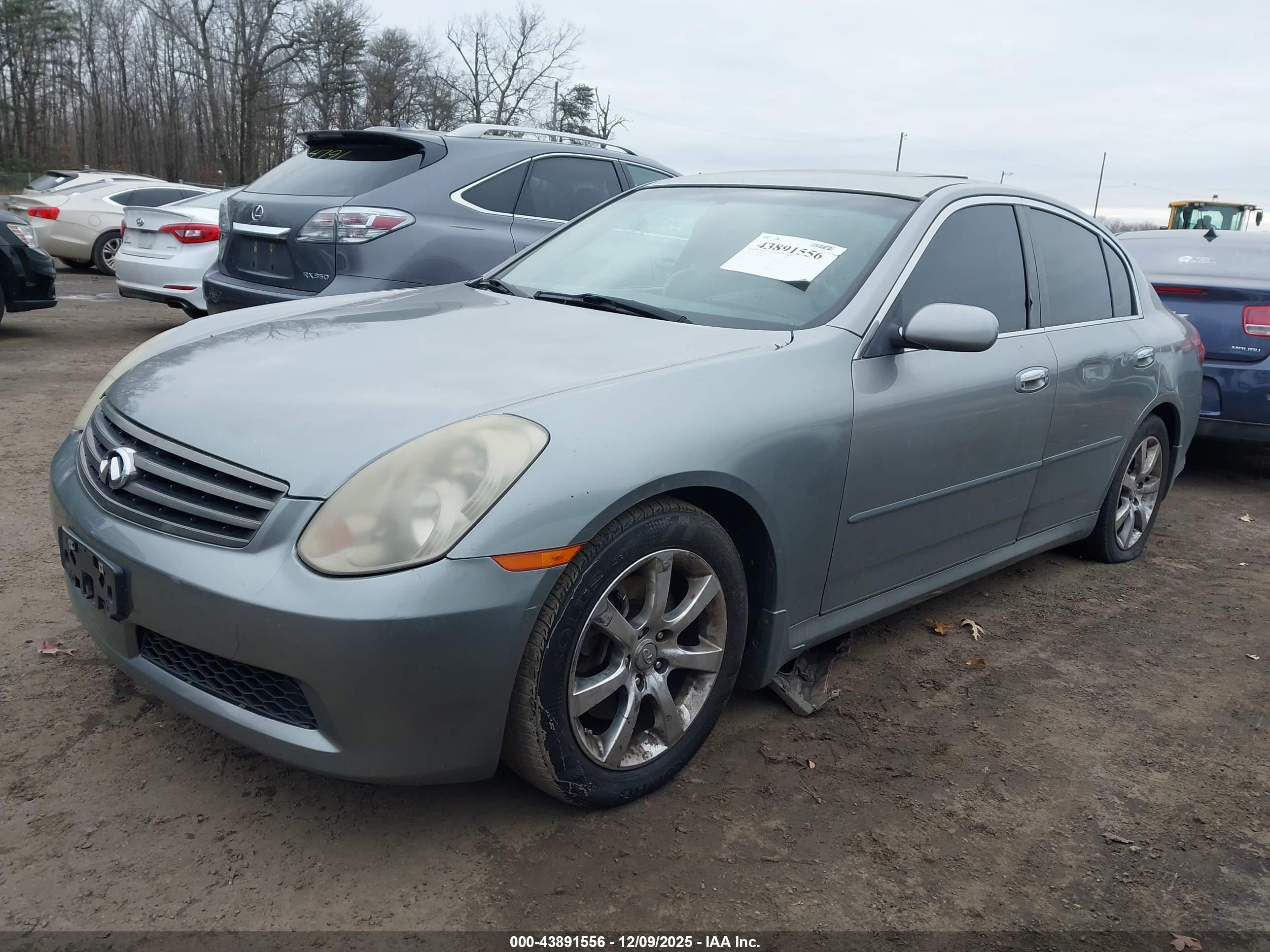 INFINITI G35 image 2