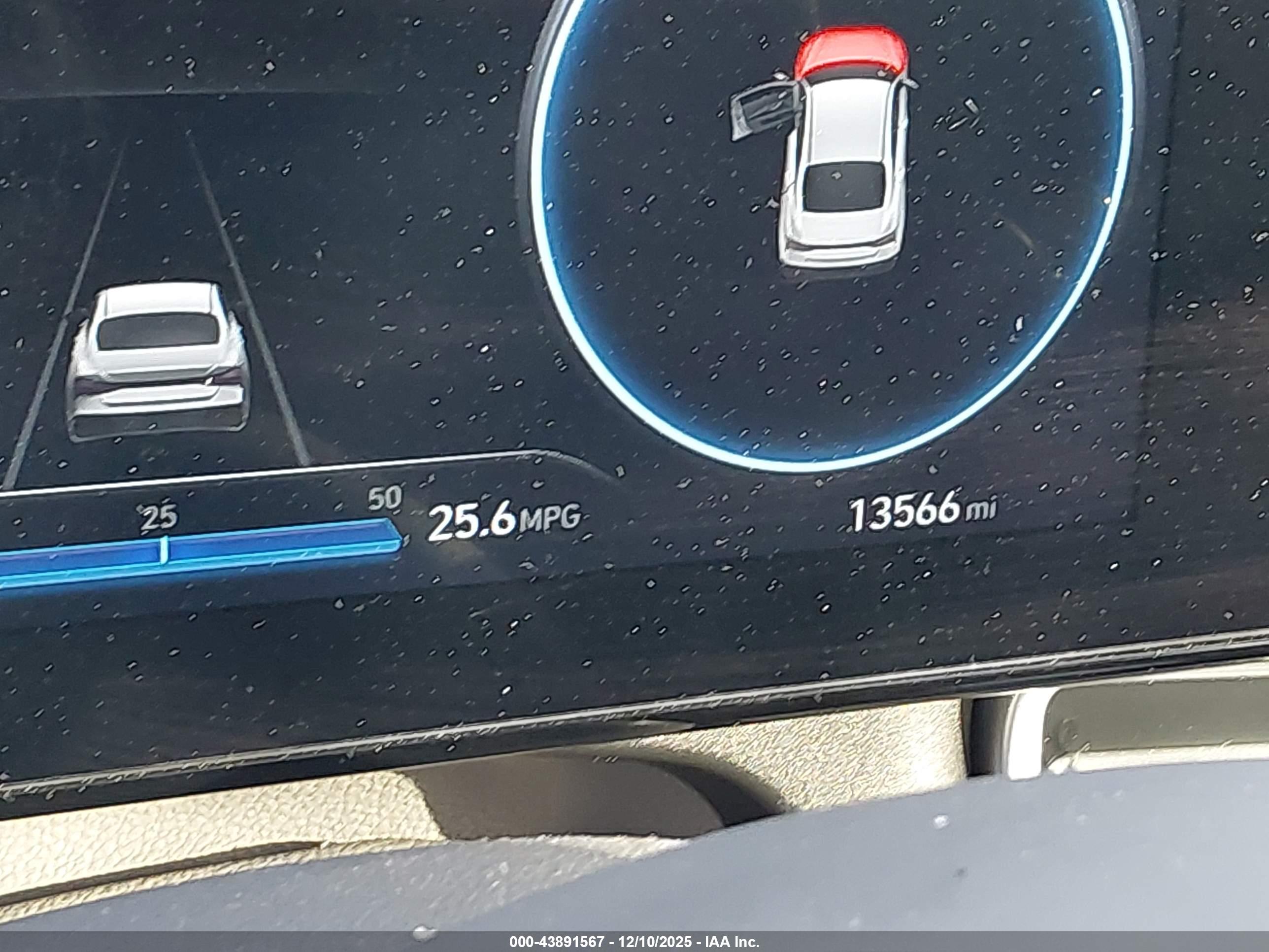 HYUNDAI ELANTRA image 7