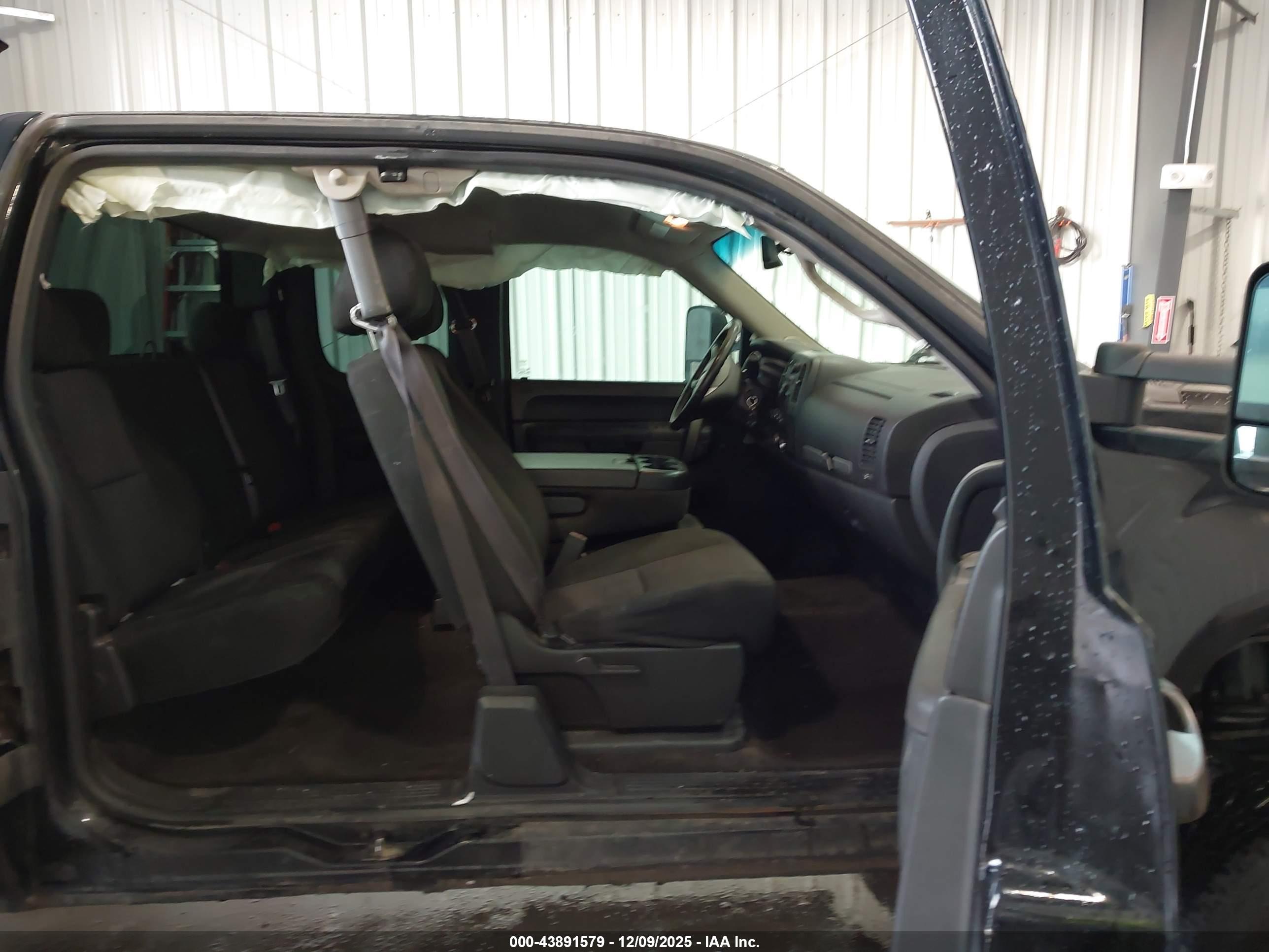 GMC SIERRA image 5
