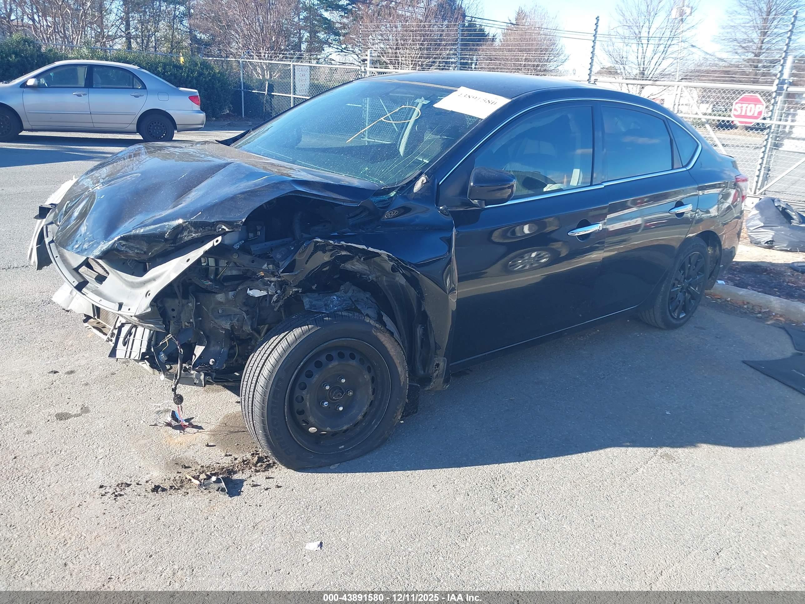 NISSAN SENTRA image 2