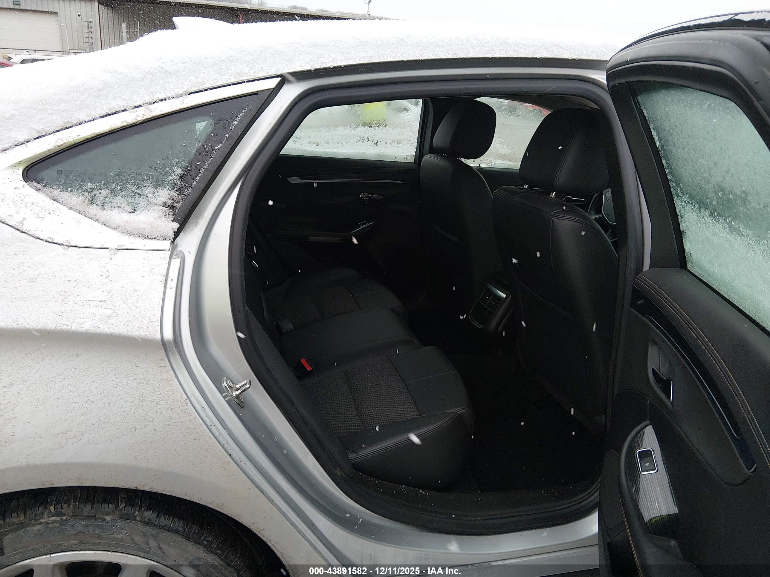 CHEVROLET IMPALA image 8