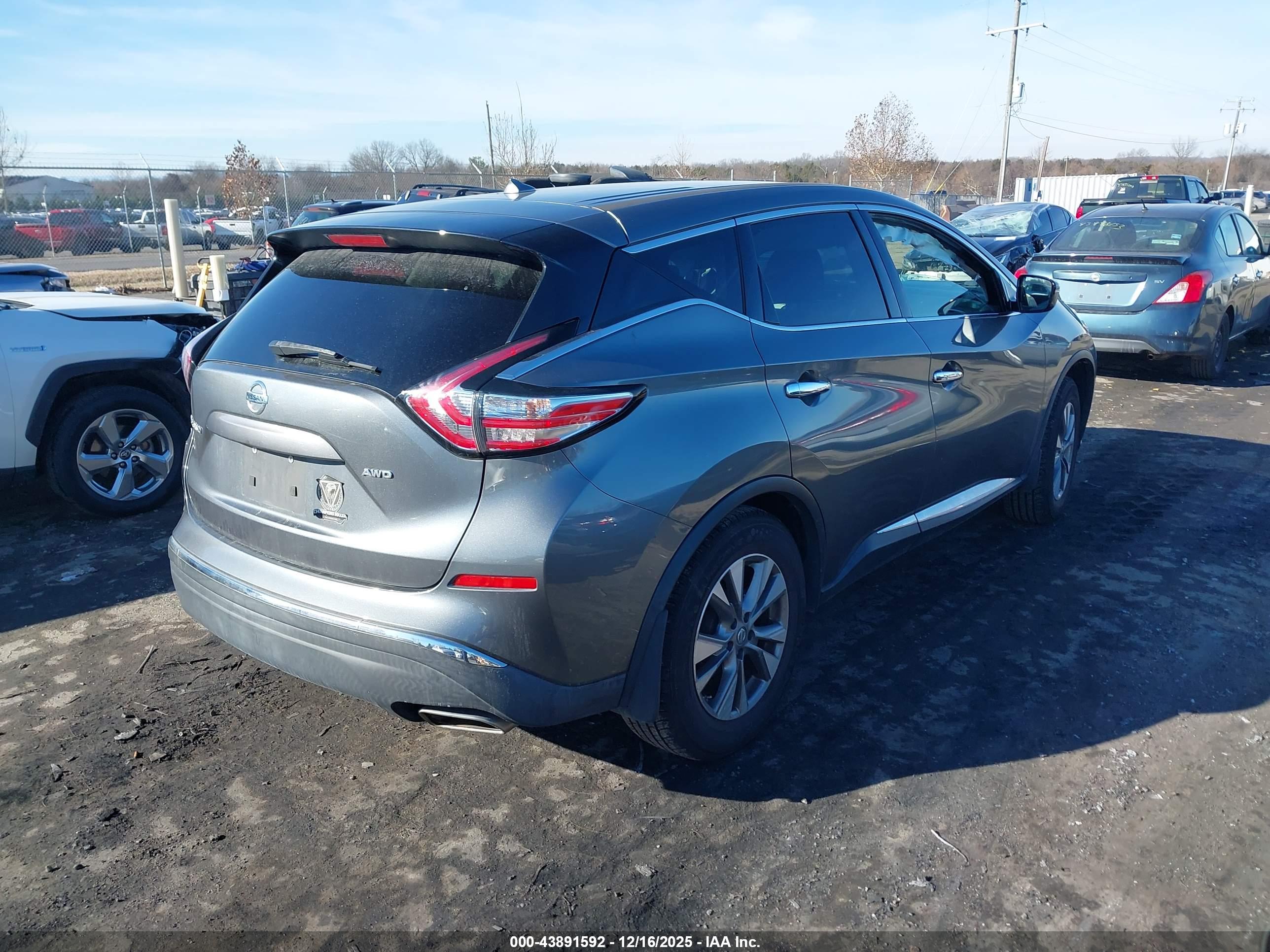 NISSAN MURANO image 4