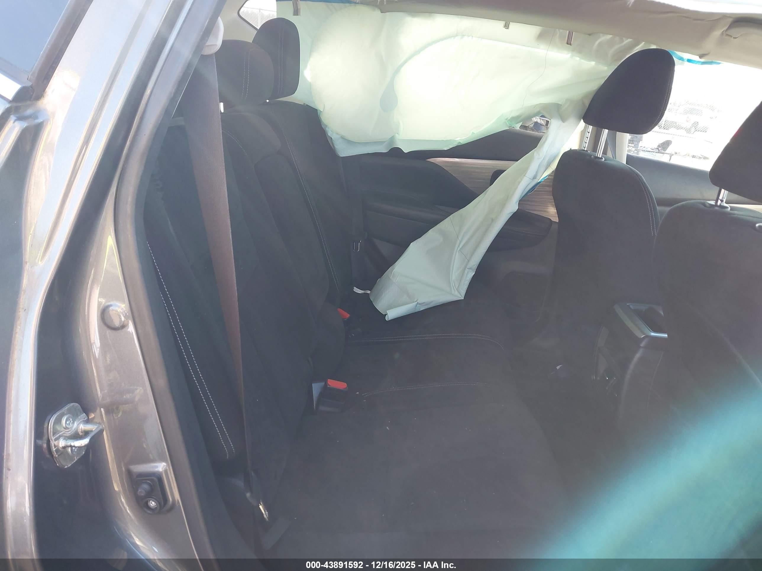 NISSAN MURANO image 8