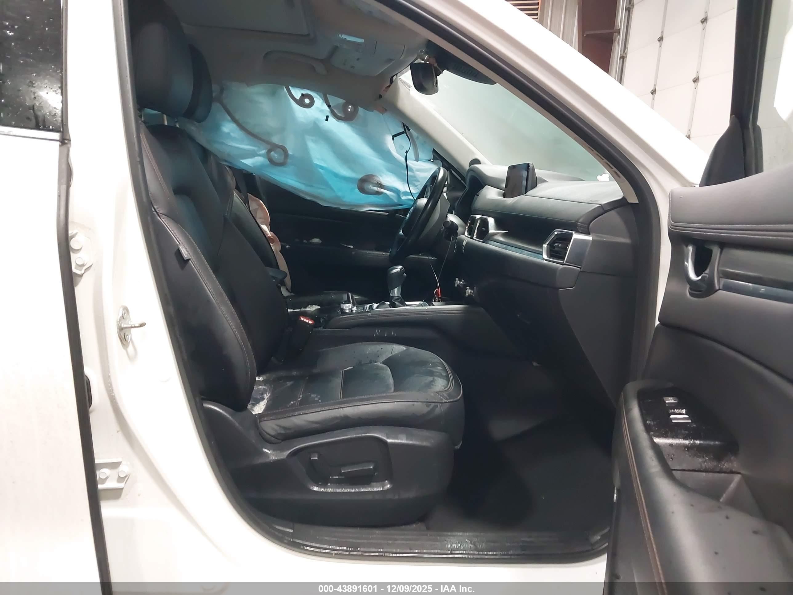MAZDA CX-5 image 5
