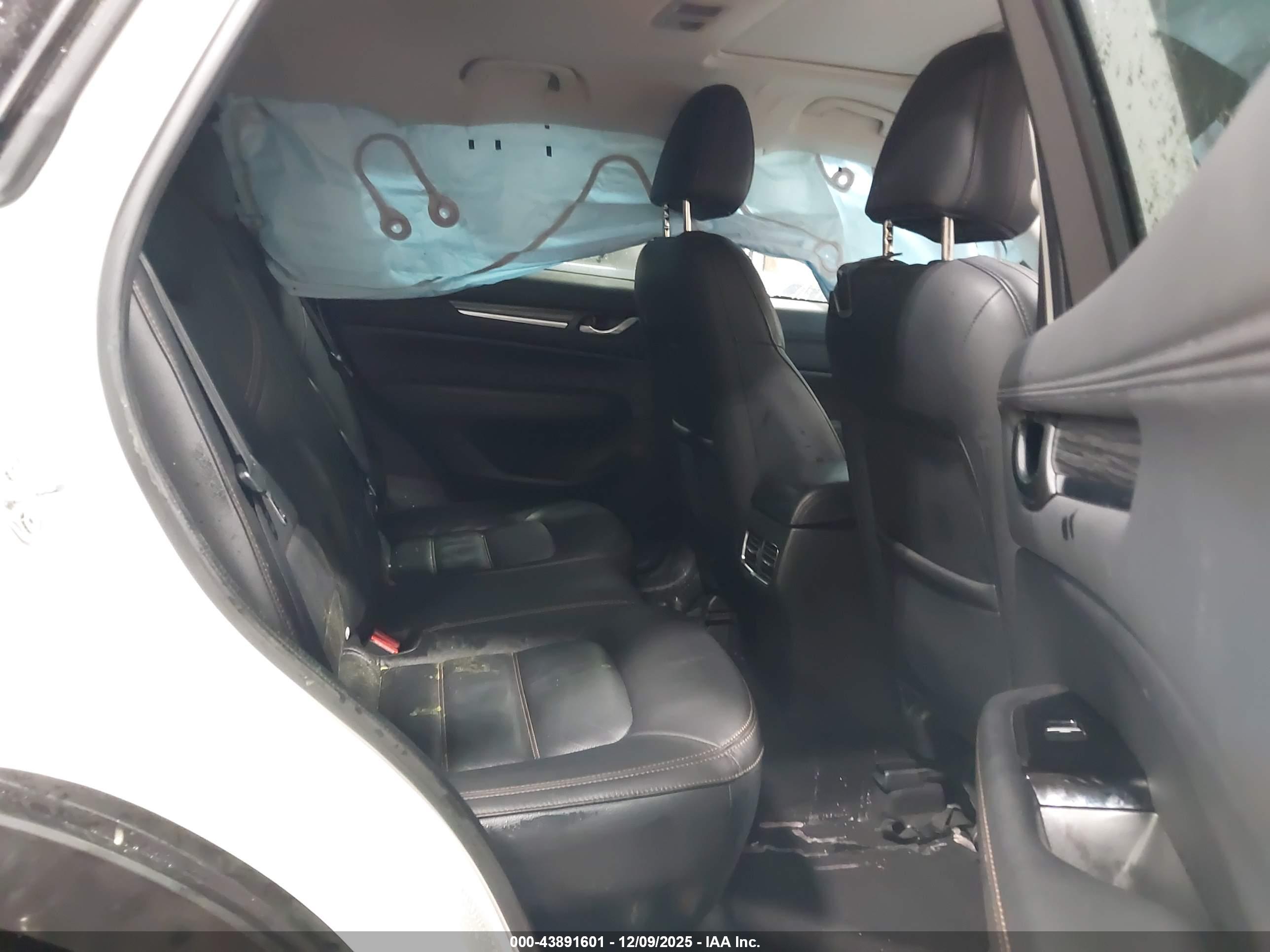 MAZDA CX-5 image 8