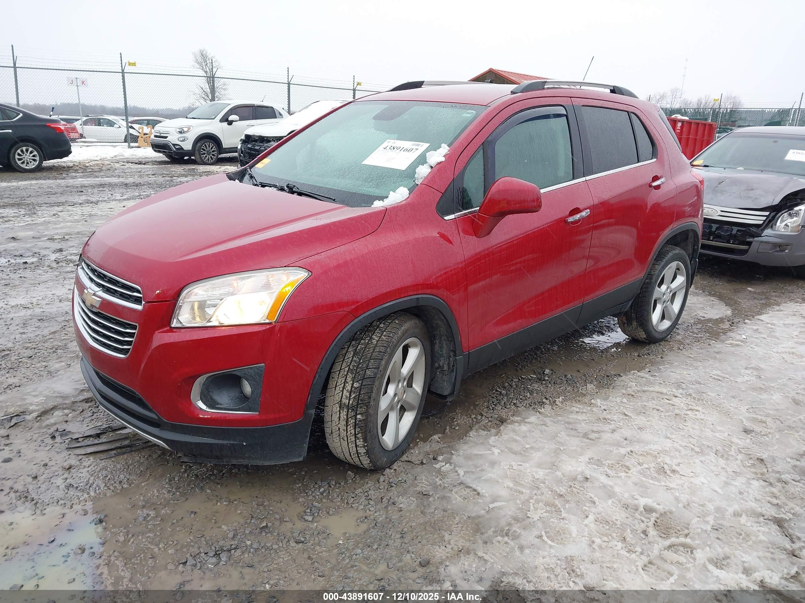 CHEVROLET TRAX image 2