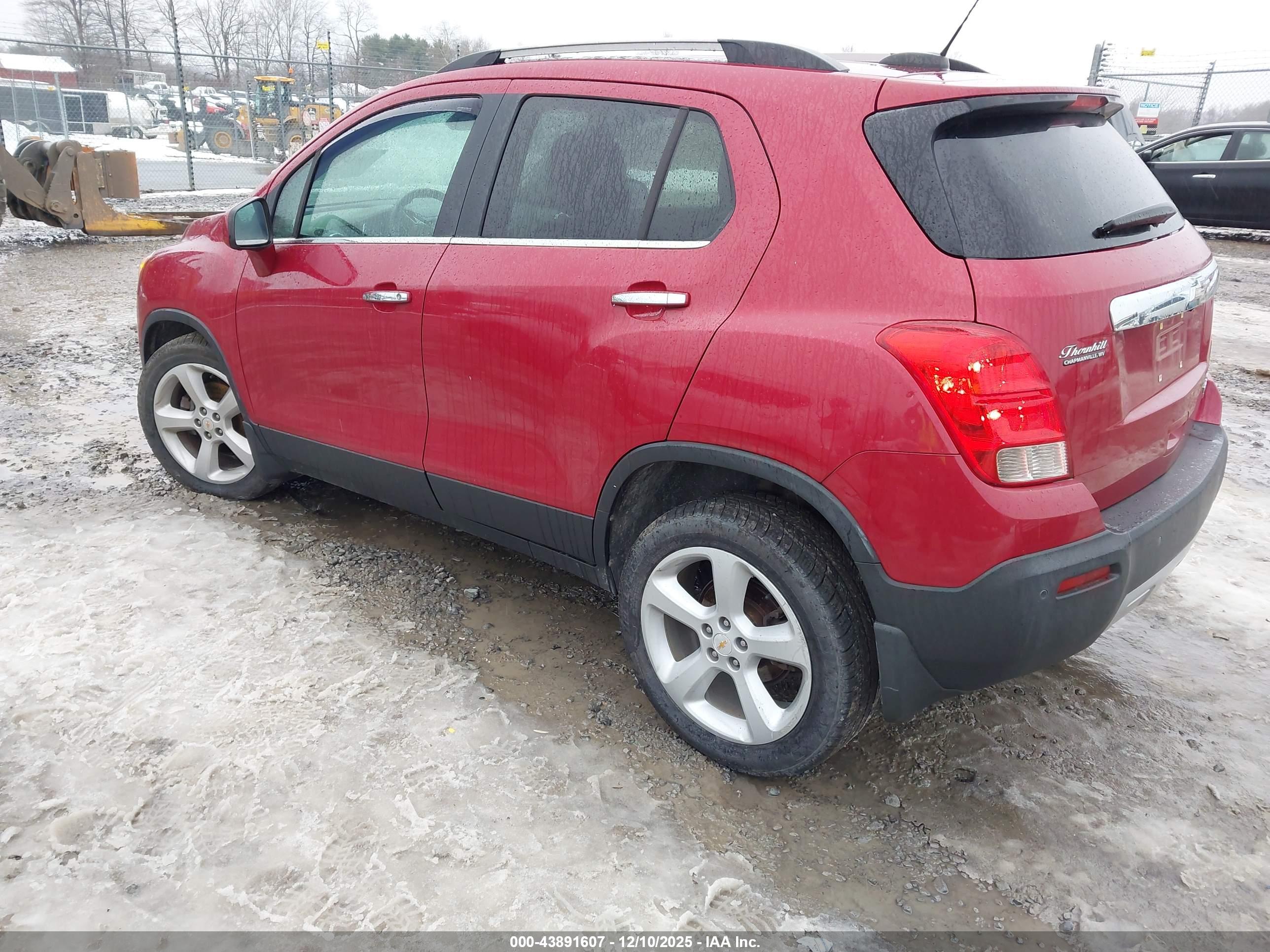 CHEVROLET TRAX image 3