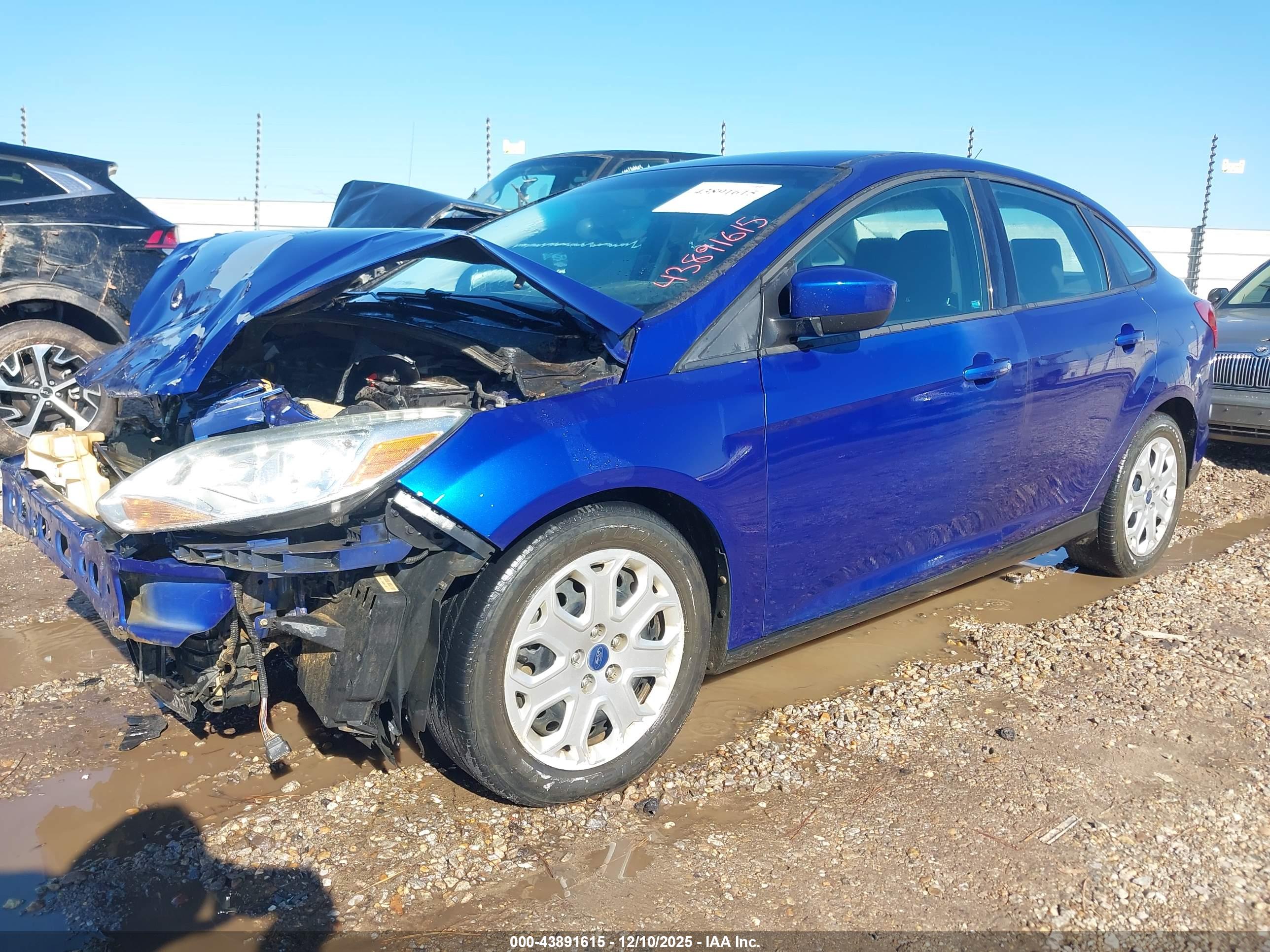 FORD FOCUS image 2