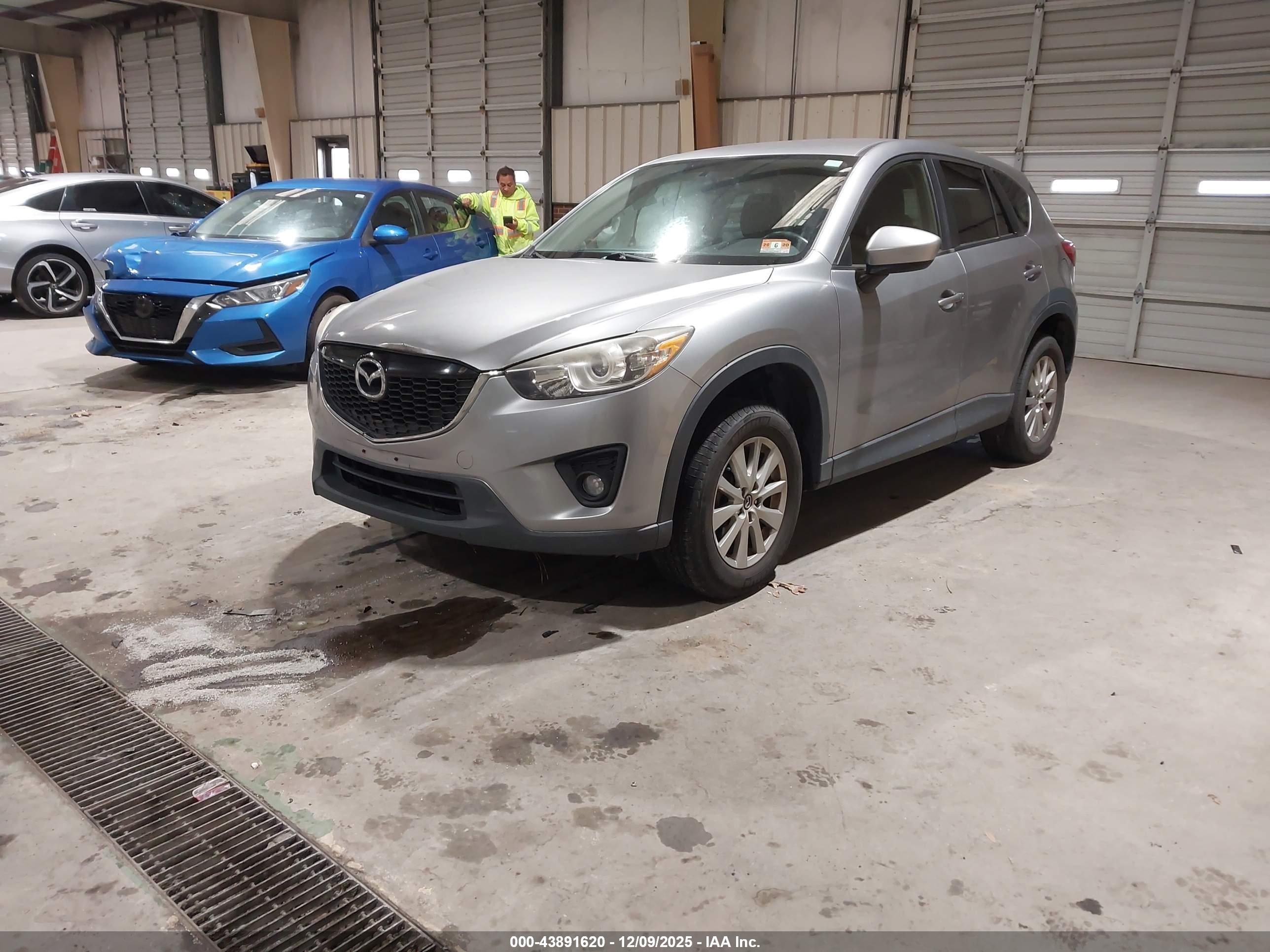 MAZDA CX-5 image 2