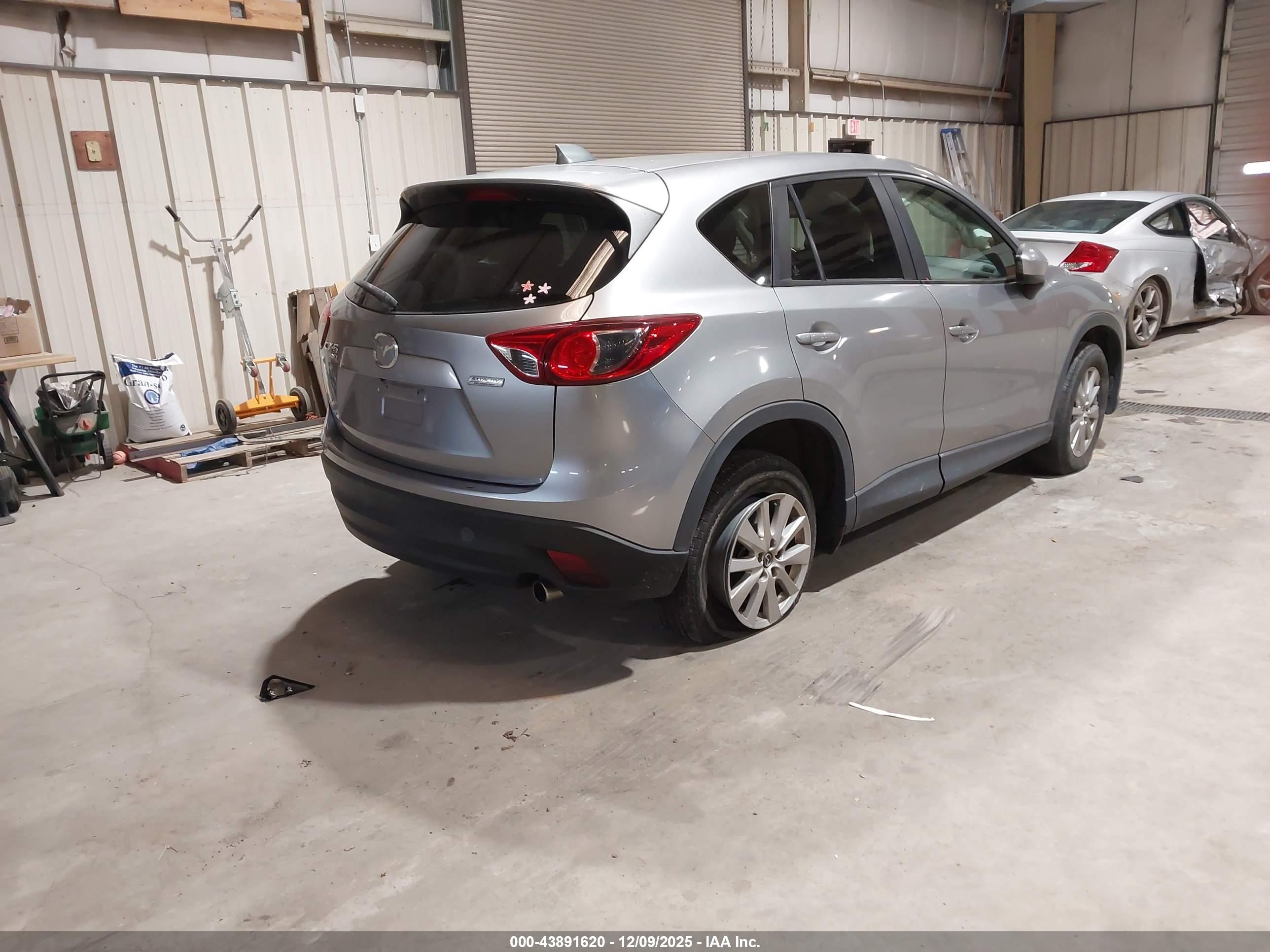 MAZDA CX-5 image 4