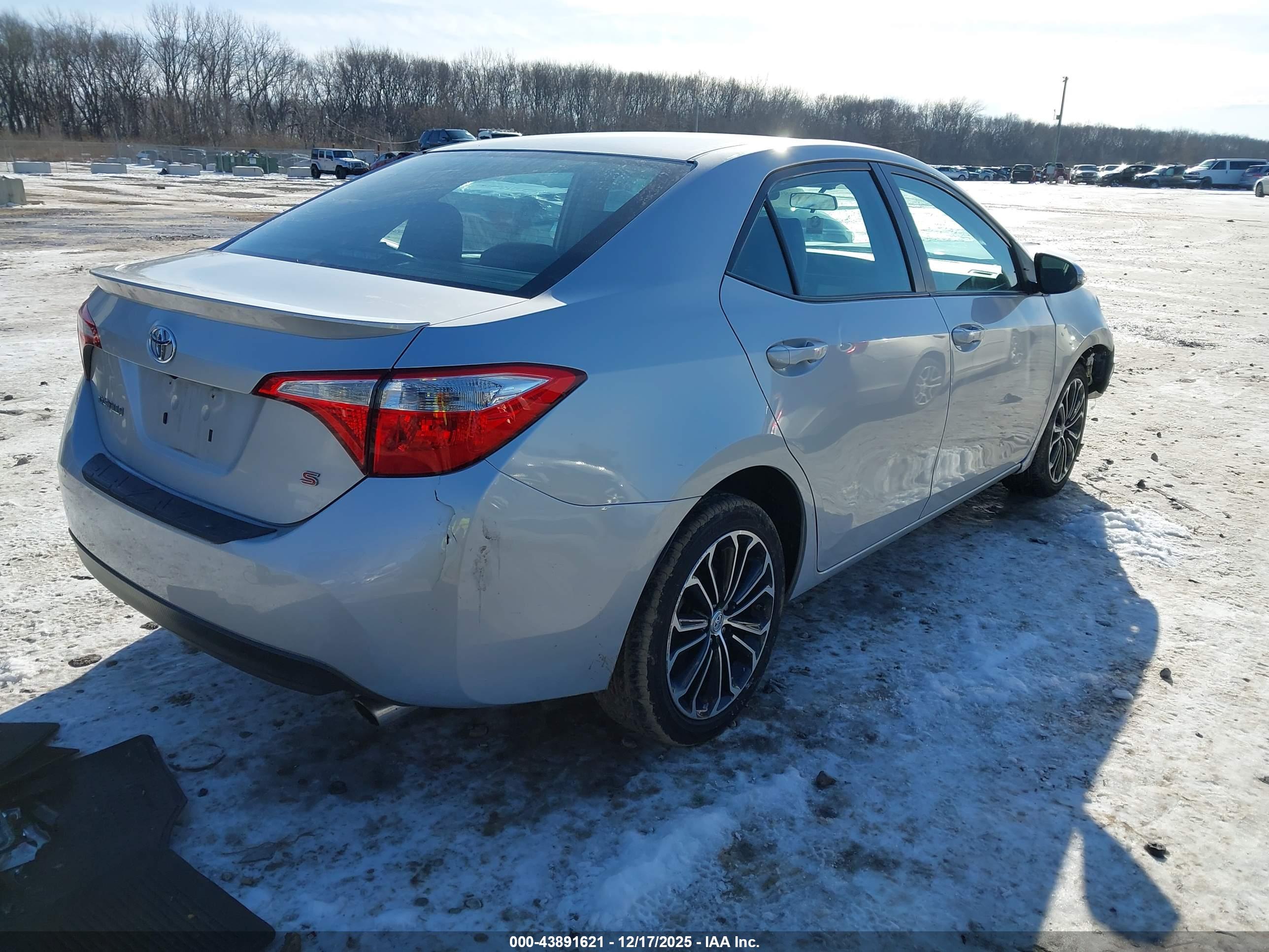 TOYOTA COROLLA image 4