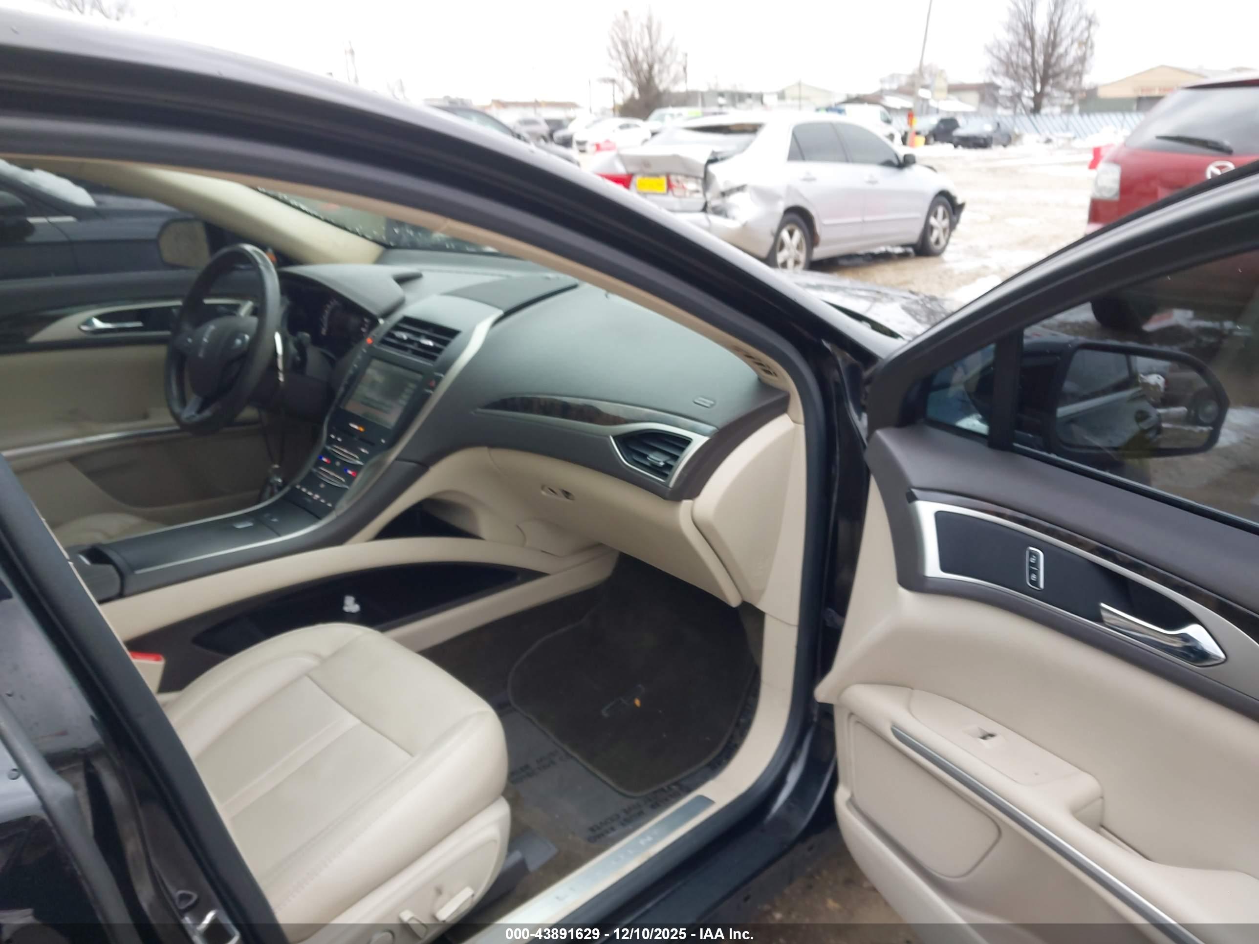 LINCOLN MKZ image 5