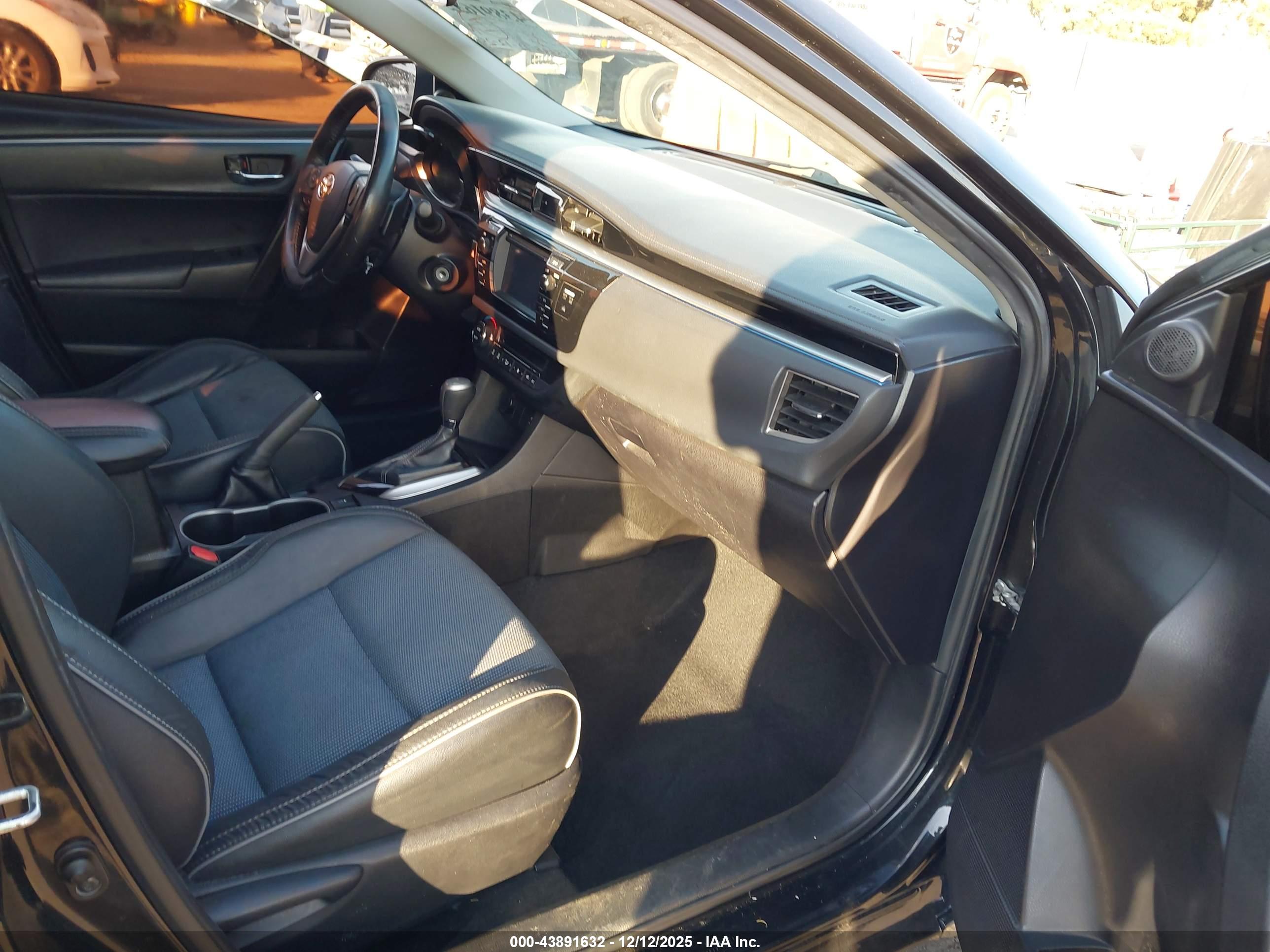 TOYOTA COROLLA image 5