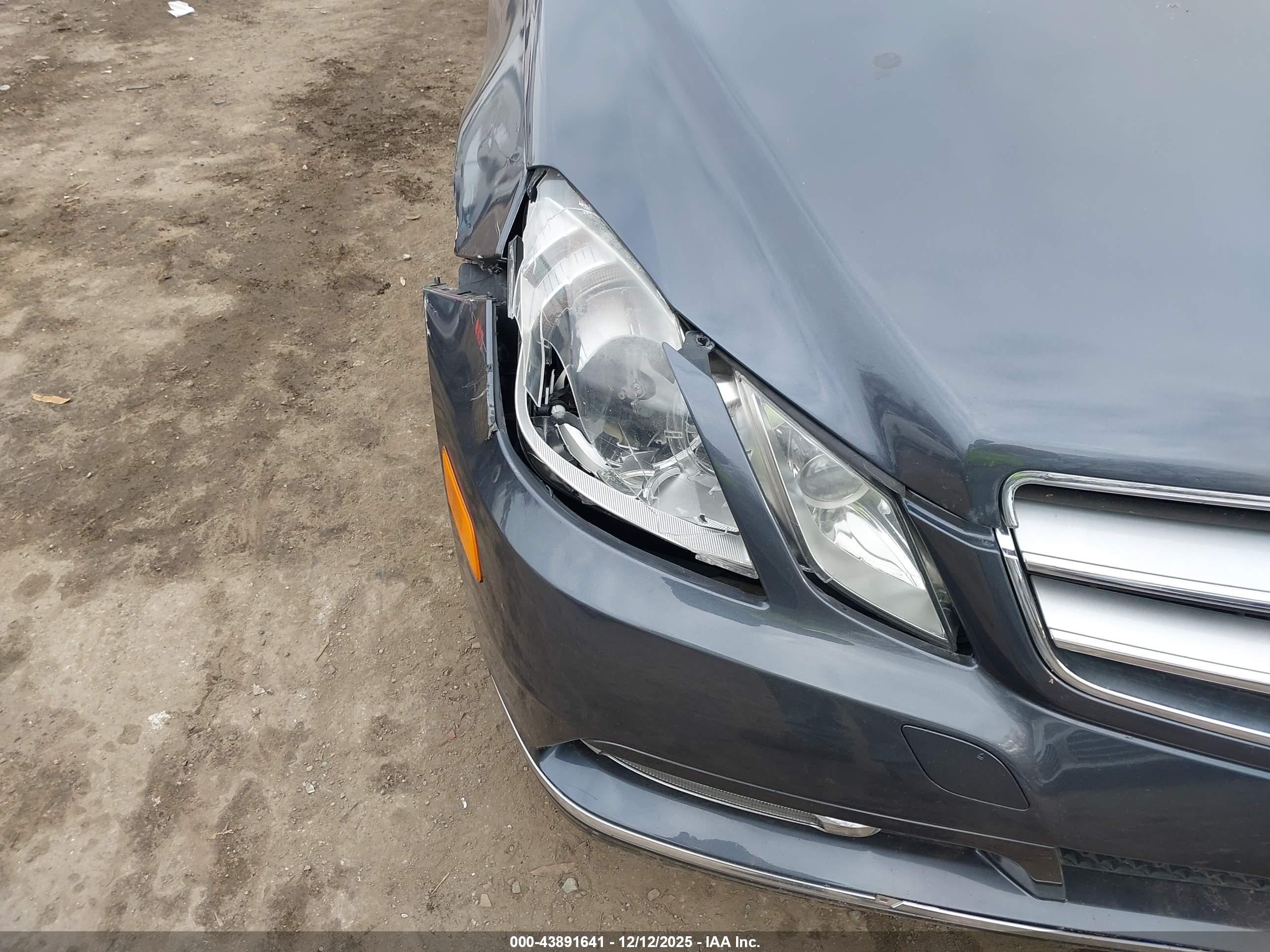 MERCEDES-BENZ E image 6