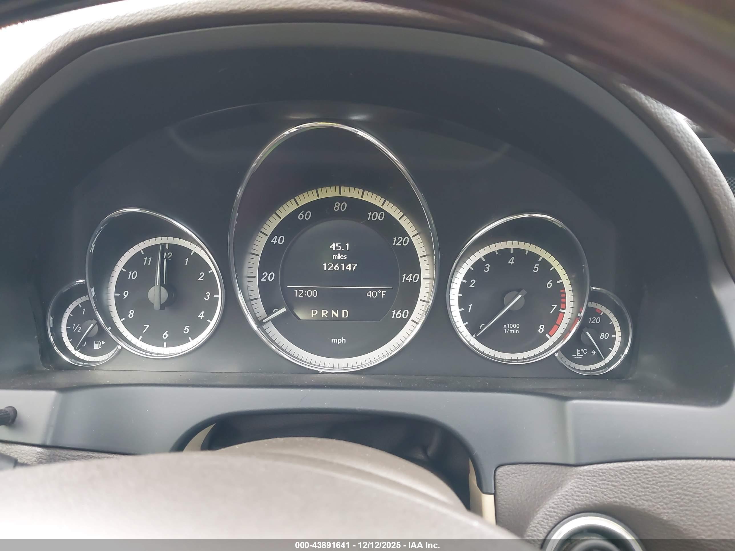 MERCEDES-BENZ E image 7