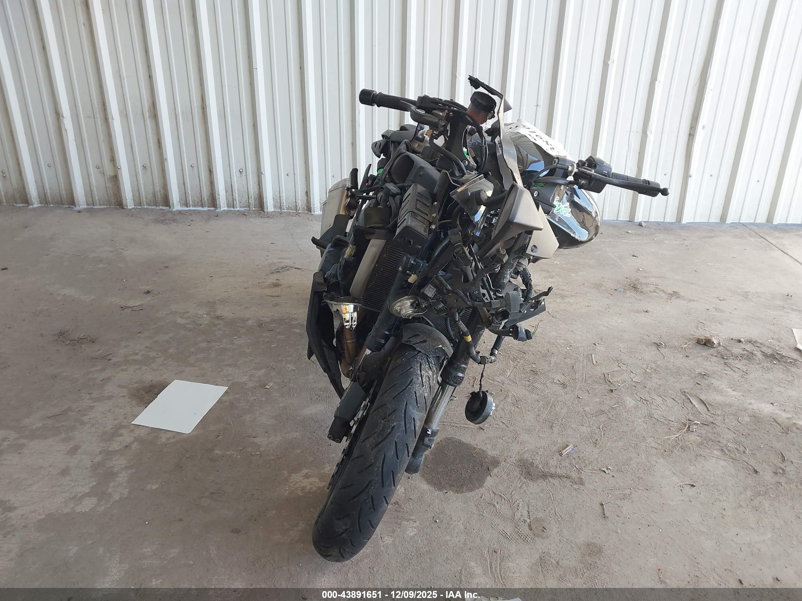 KAWASAKI ZX1000 image 5
