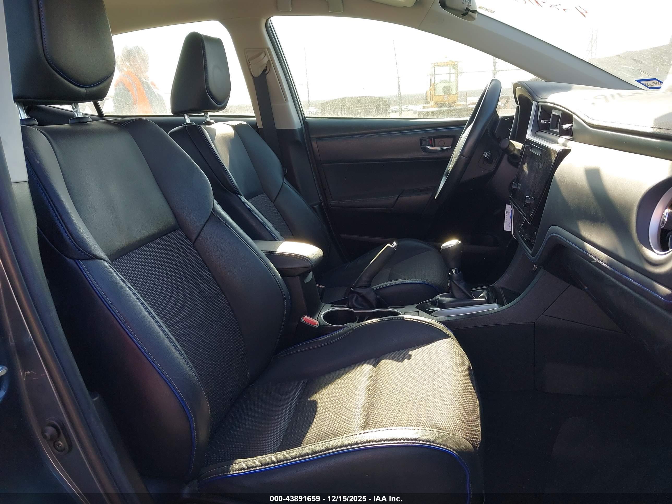 TOYOTA COROLLA image 5