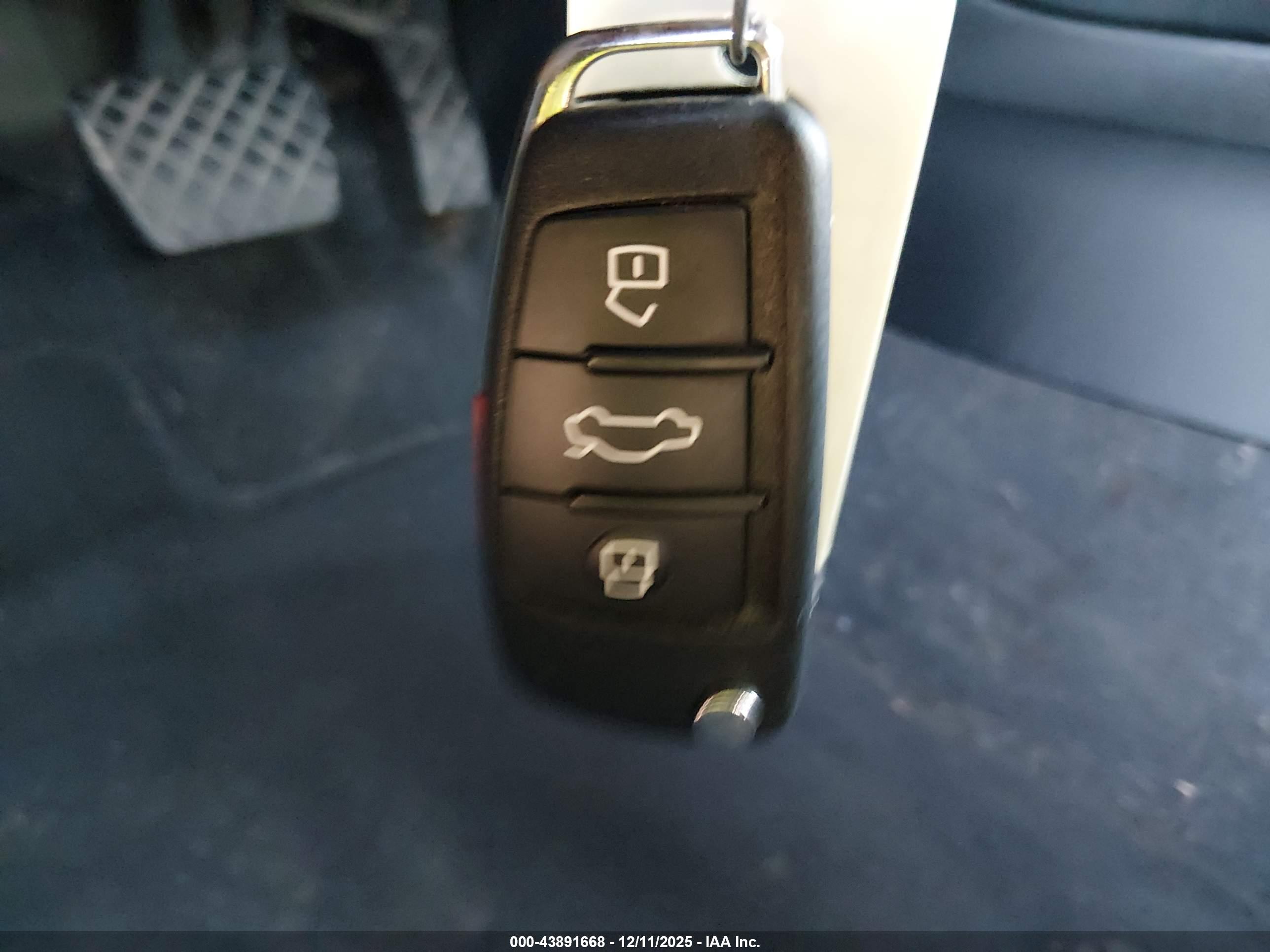 AUDI A3 image 11