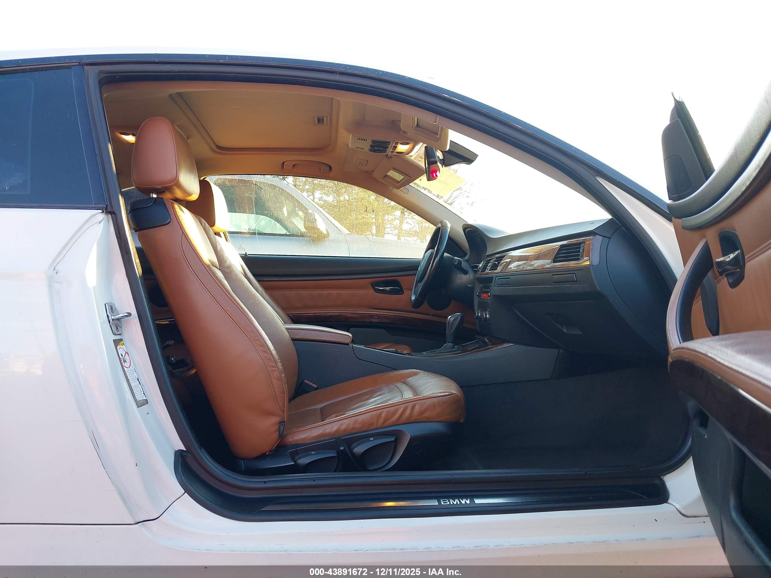 BMW 328I image 5