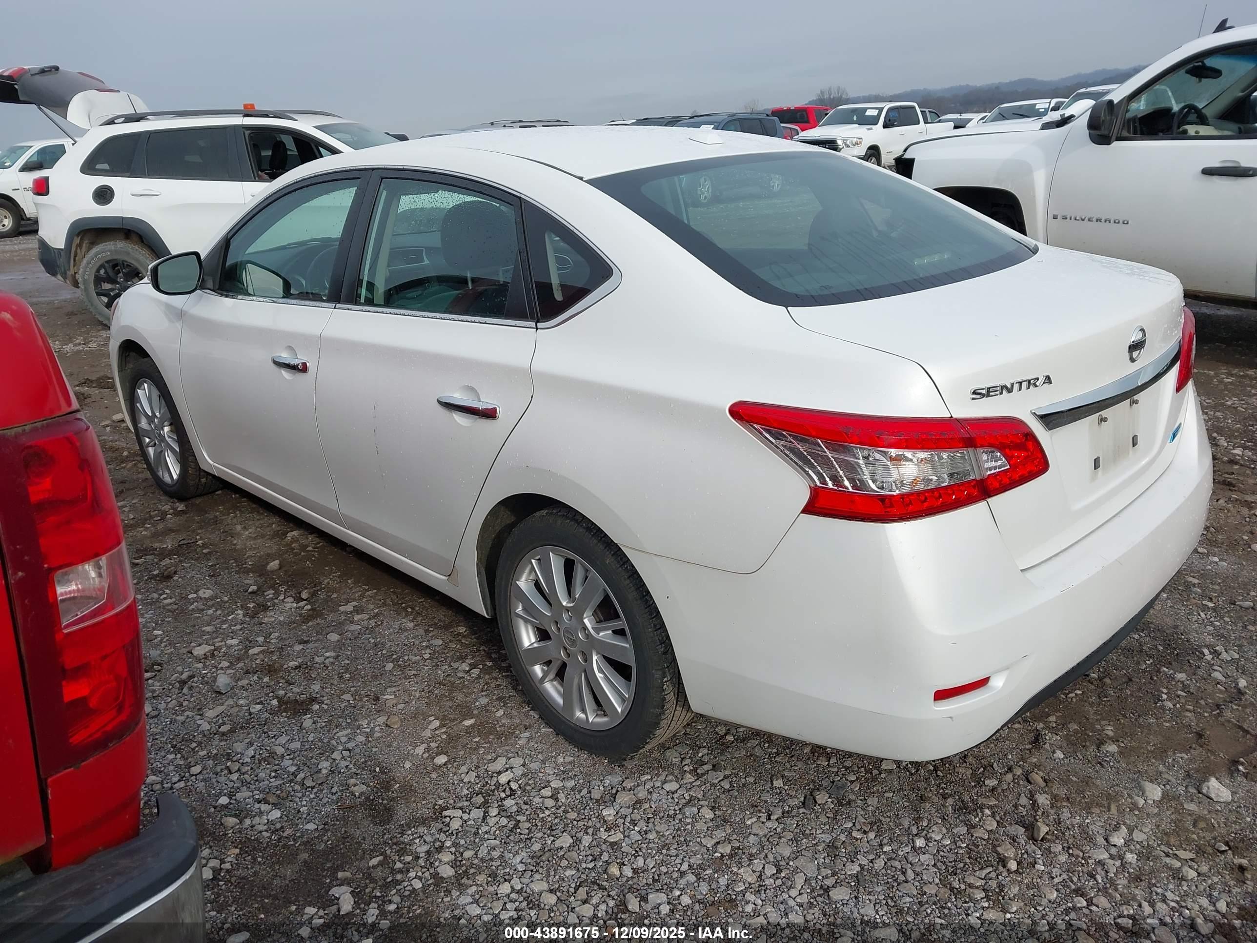NISSAN SENTRA image 3